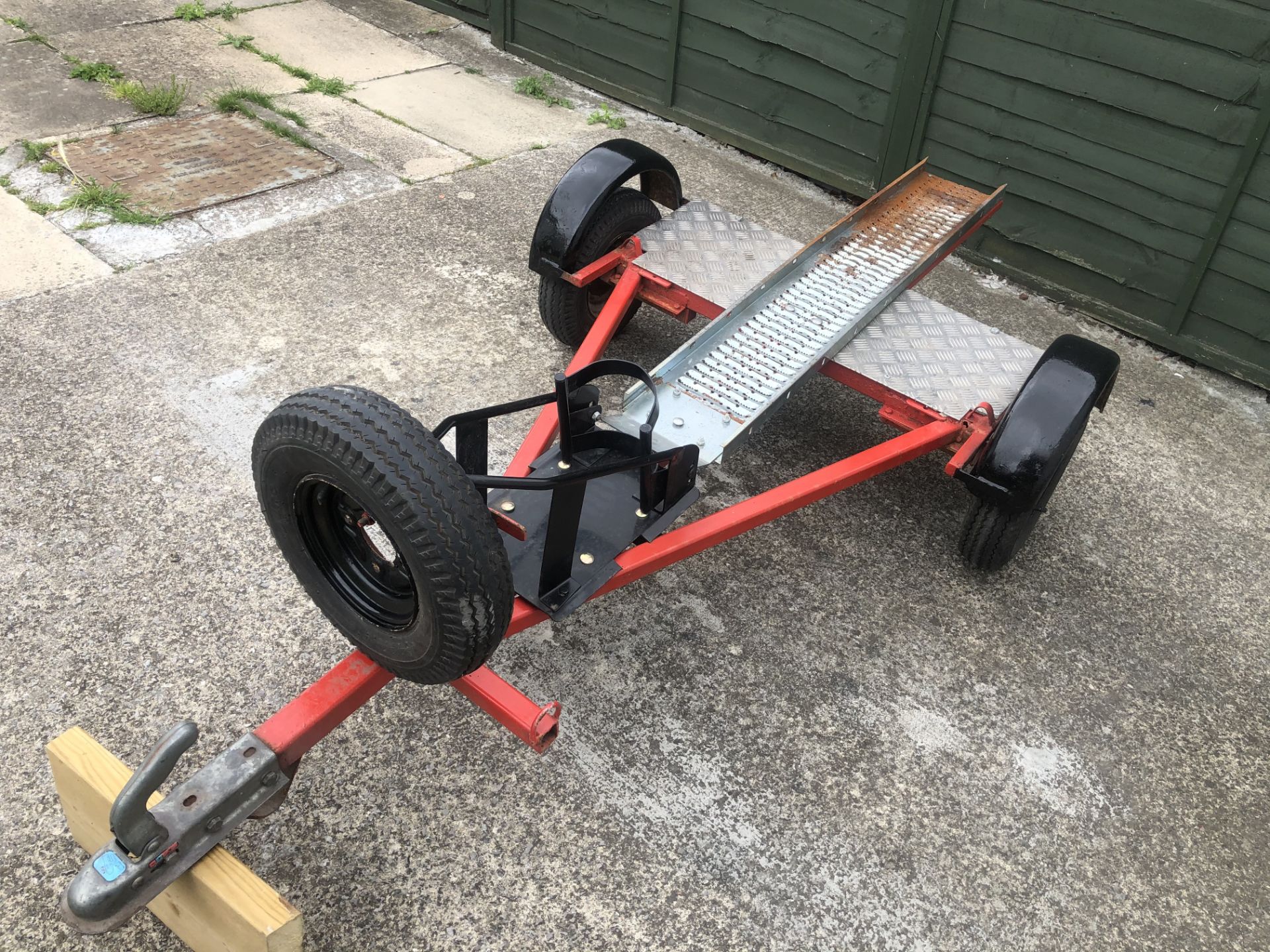 SINGLE BIKE TRAILER WITH SPARE WHEEL, HAS LIGHTS AND INDICATORS *PLUS VAT* - Image 3 of 3