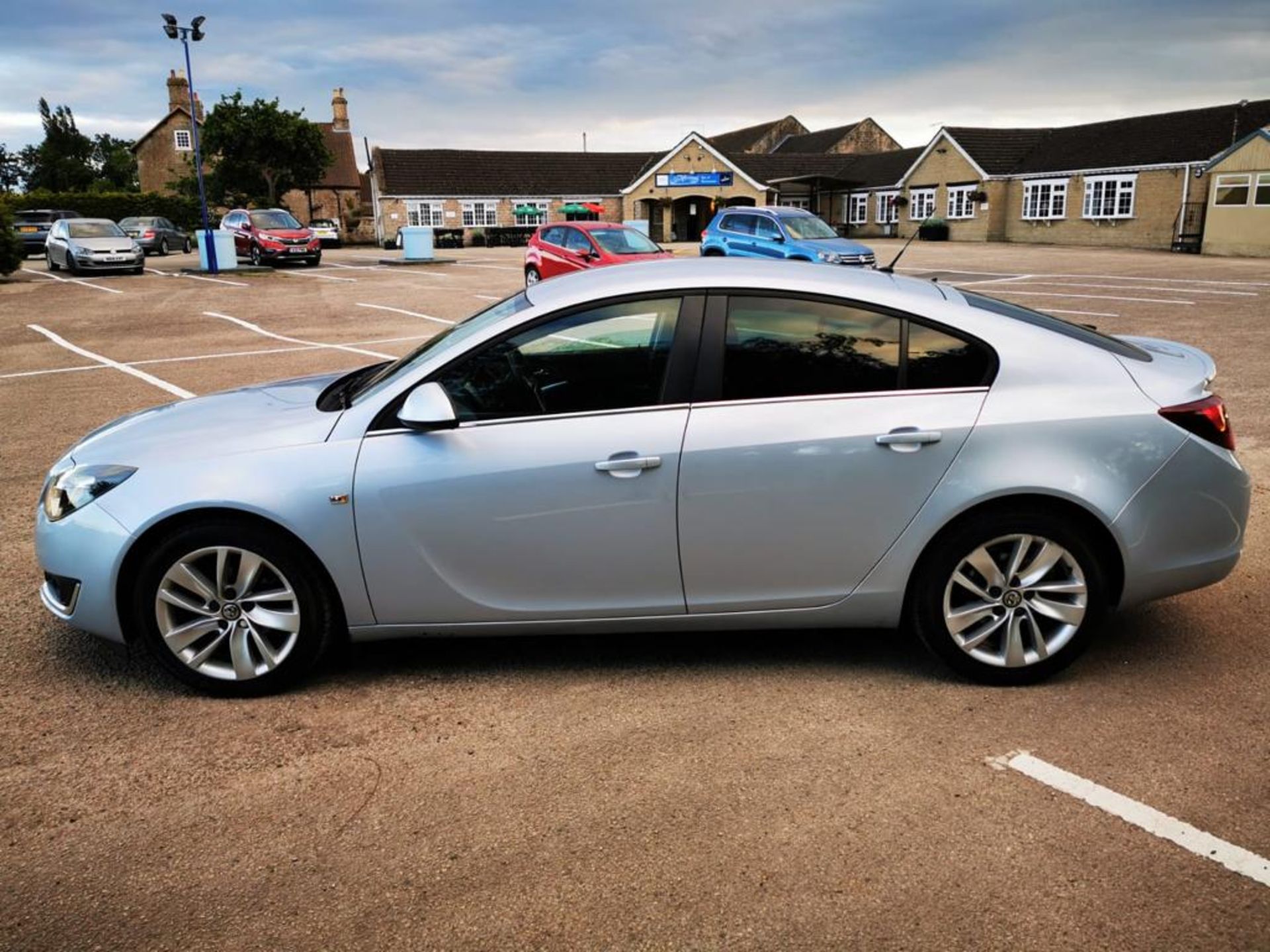 2014 VAUXHALL INSIGNIA SRI CDTI ECOFLEX S/S 5 DOOR HATCHBACK,96,754 MILES, 2.0 DIESEL ENGINE *NO VAT - Image 4 of 19