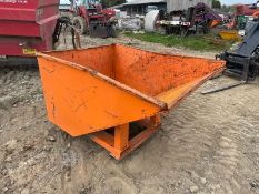 TIPPING SKIP, MADE NOV.2018, SUITABLE FOR PALLET FORKS, RATED CAPACITY 2000KG *PLUS VAT*