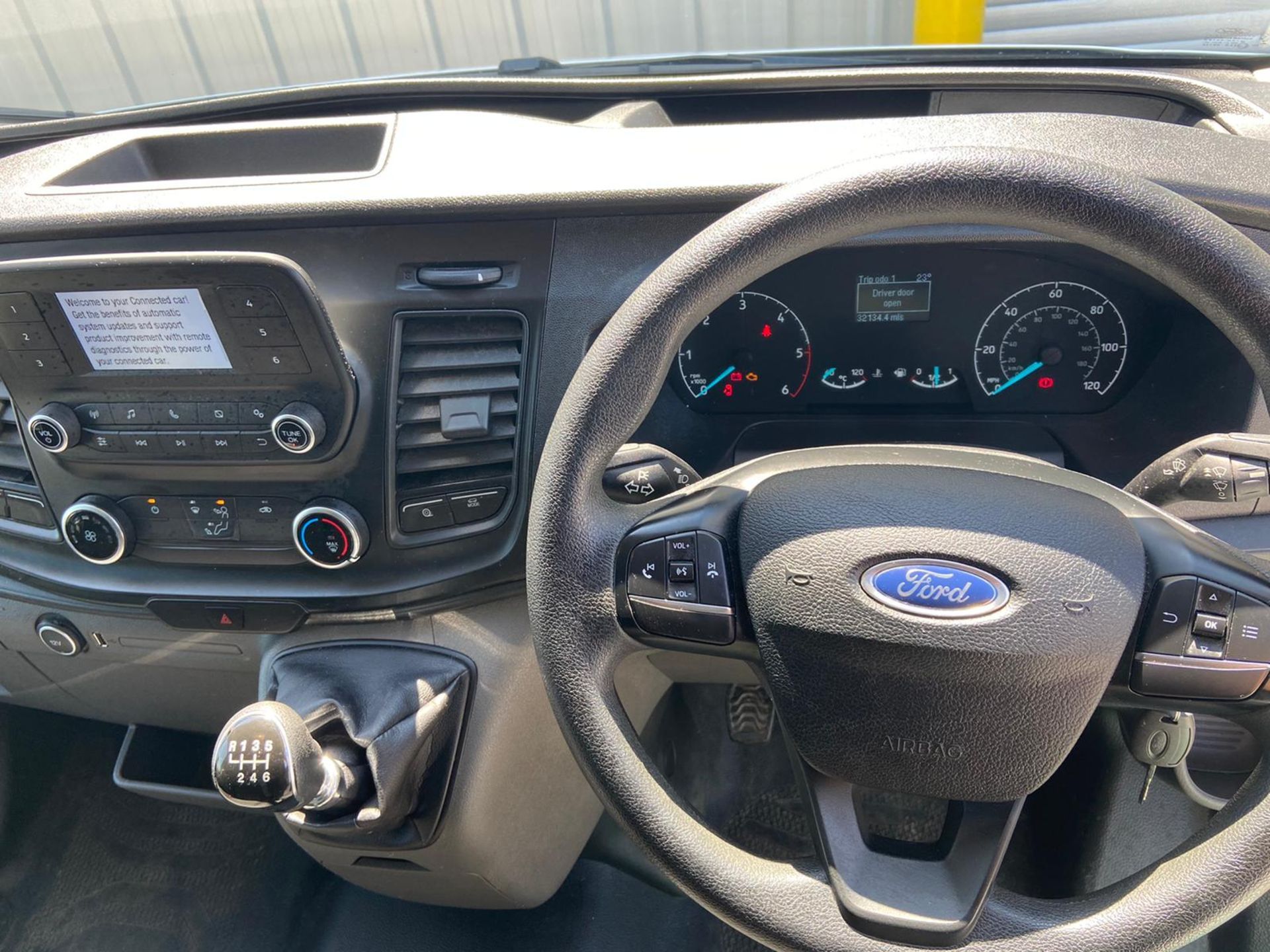 2020/20 REG FORD TRANSIT 350 LEADER ECOBLUE 2.0 DIESEL WHITE LUTON VAN WITH TAIL LIFT, 32,000 MILES - Image 14 of 16