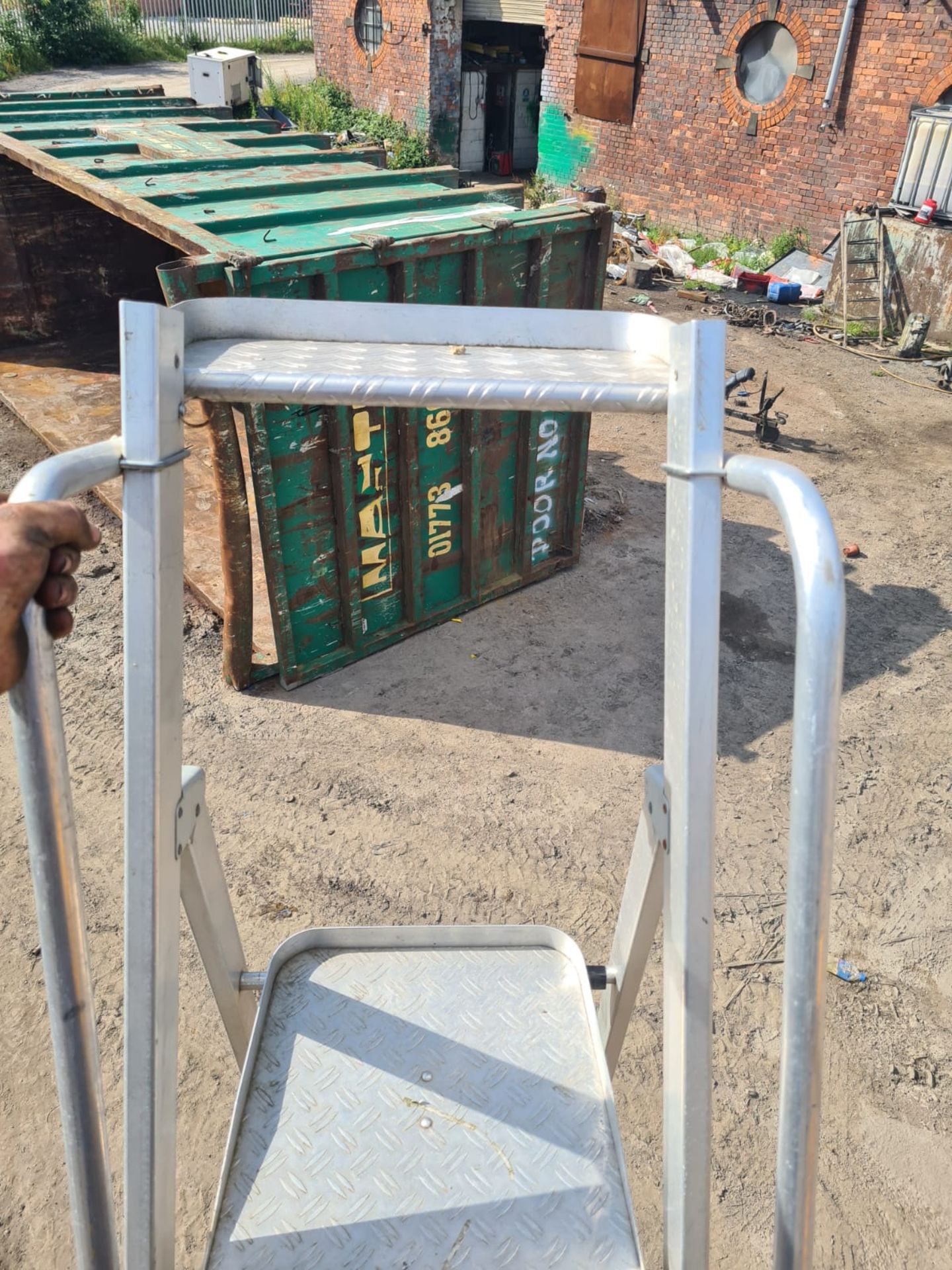 ZARGES ALUMINIUM ACCESS STEP LADDER *NO VAT* - Image 3 of 4