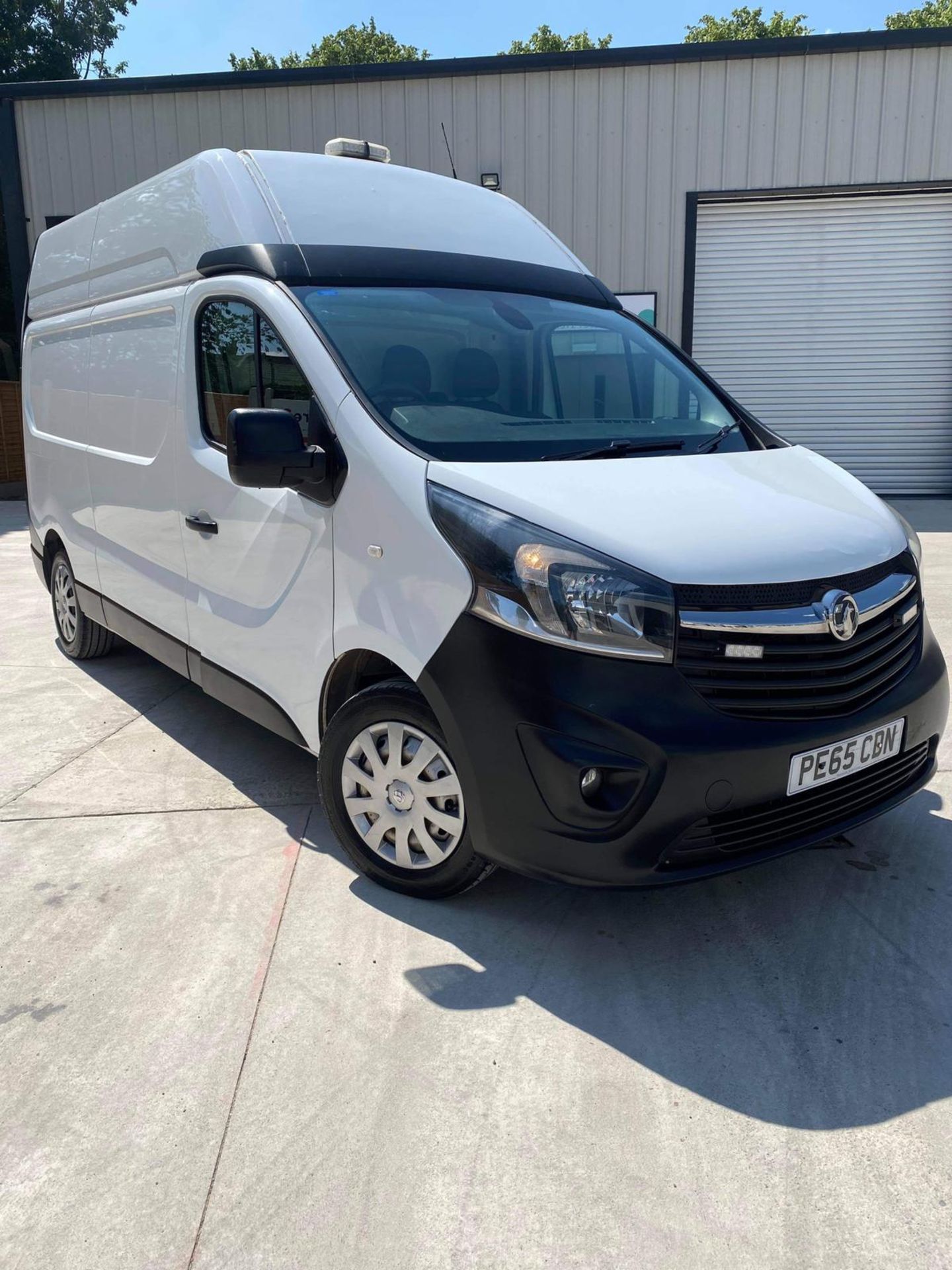 2015 VAUXHALL VIVARO 2900 BT PV CDTI ECO S/S WHITE PANEL VAN, 1.6 DIESEL, 94,605 MILES *PLUS VAT*