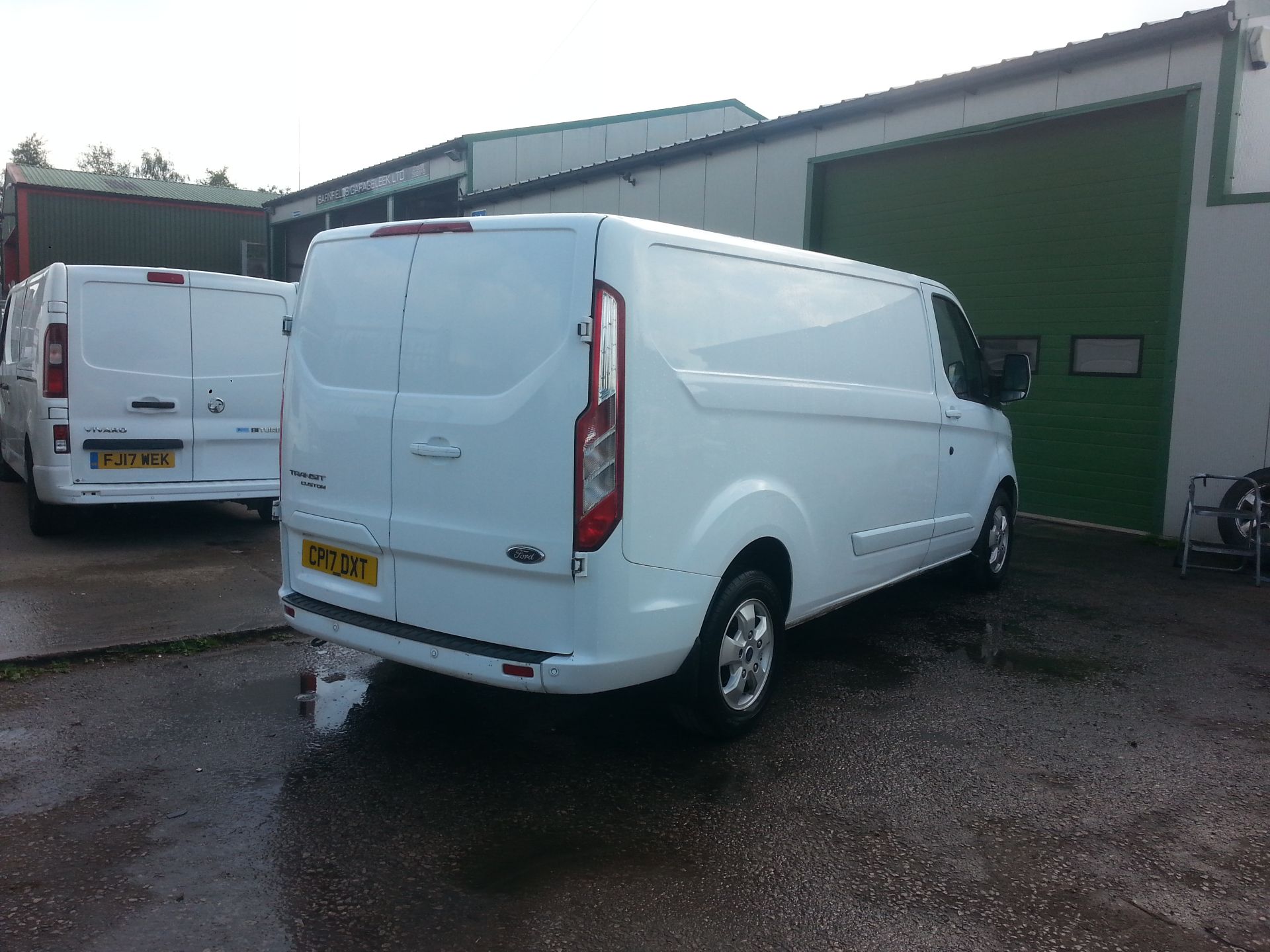 2017 FORD TRANSIT CUSTOM 290 LIMITED LWB WHITE PANEL VAN, 2.0 DIESEL ENGINE, 51,378 MILES *PLUS VAT* - Image 4 of 9