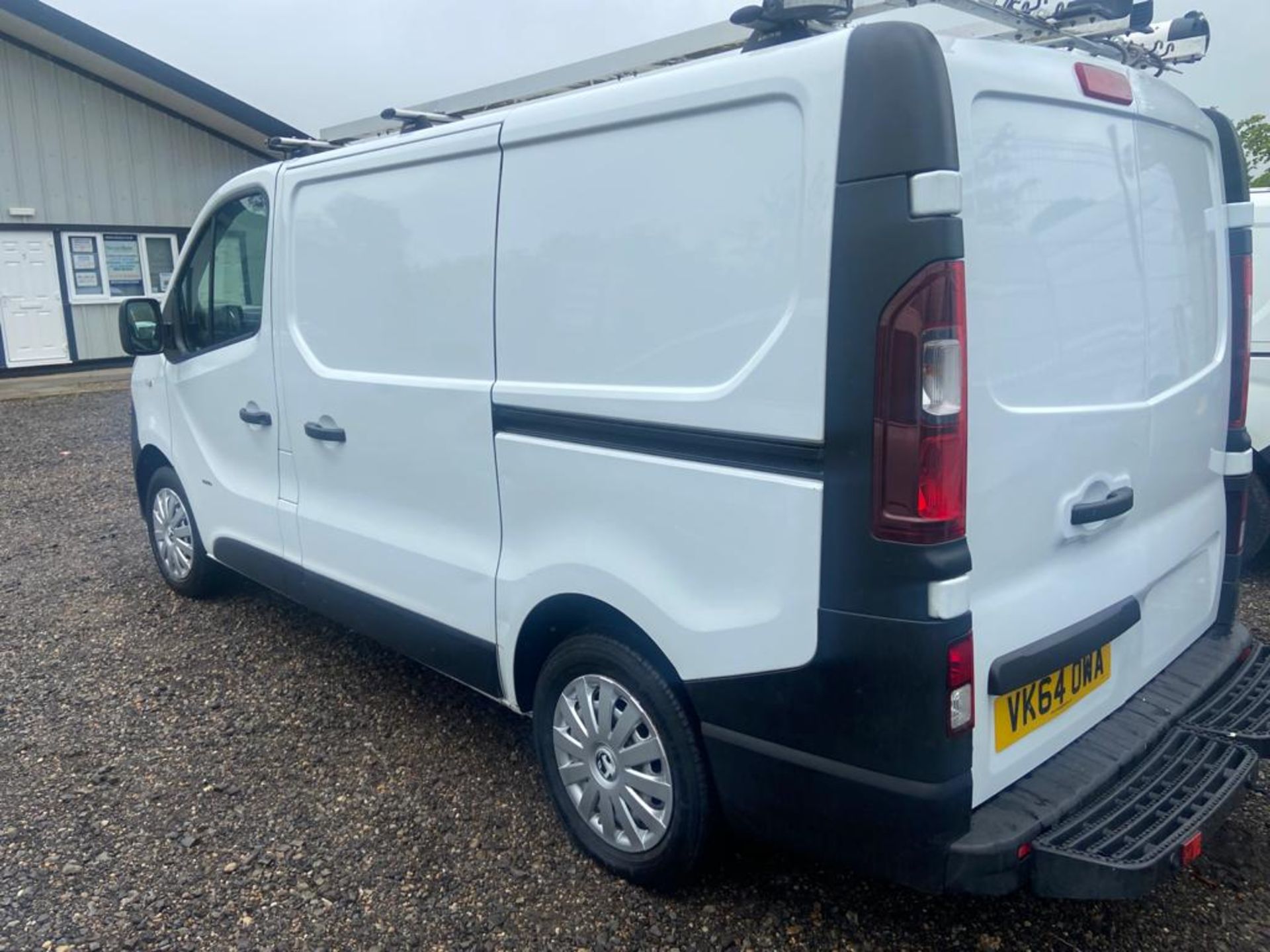 2014 VAUXHALL VIVARO 2900 CDTI ECOFLEX WHITE PANEL VAN, 1.6 DIESEL, 70K MILES WITH FSH *PLUS VAT* - Image 4 of 10