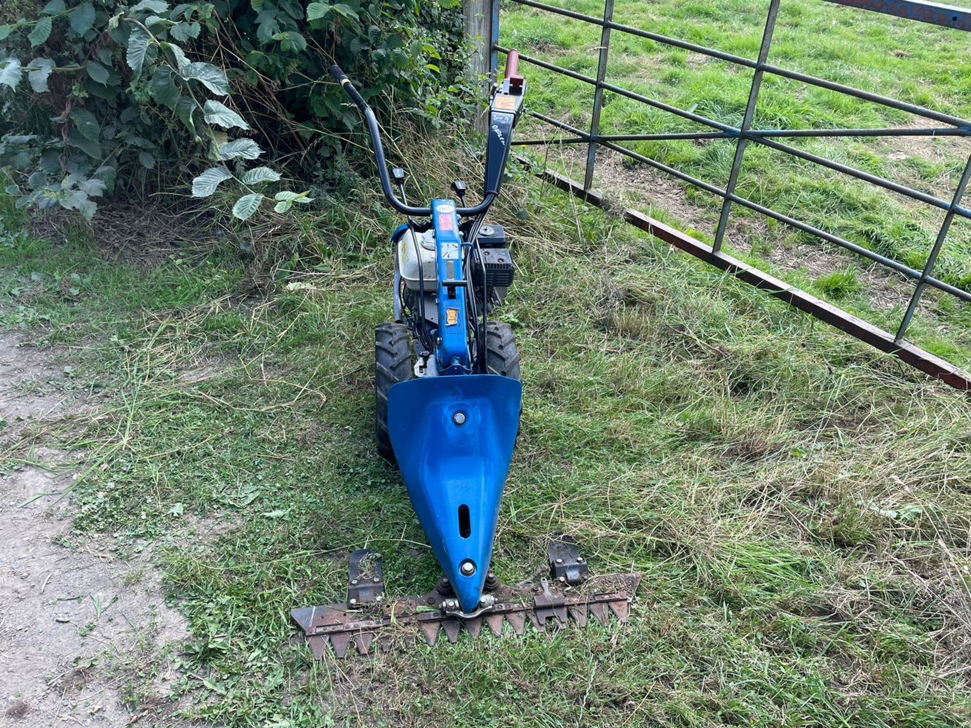 BCS 710 SELF PROPELLED PETROL WALK BEHIND MULTI TOOL WITH SCYTHE MOWER TOOL *PLUS VAT* - Image 2 of 8