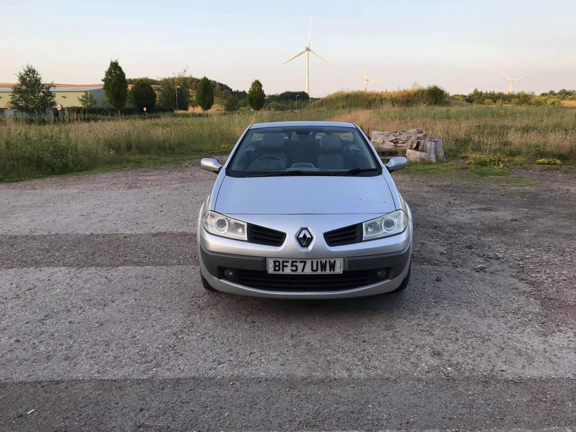 2007 RENAULT MEGANE DYNAMIQUE SILVER CONVERTIBLE, 1.6 PETROL ENGINE, 85K MILES *NO VAT* - Image 3 of 12