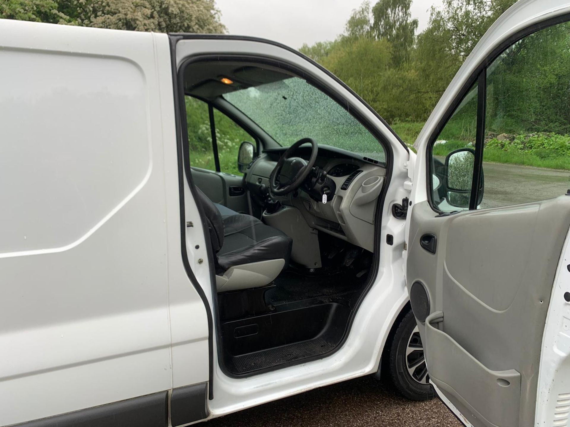 2006 RENAULT TRAFIC SL27 DCI 100 SWB WHITE PANEL VAN, 1870cc DIESEL ENGINE *NO VAT* - Image 8 of 14