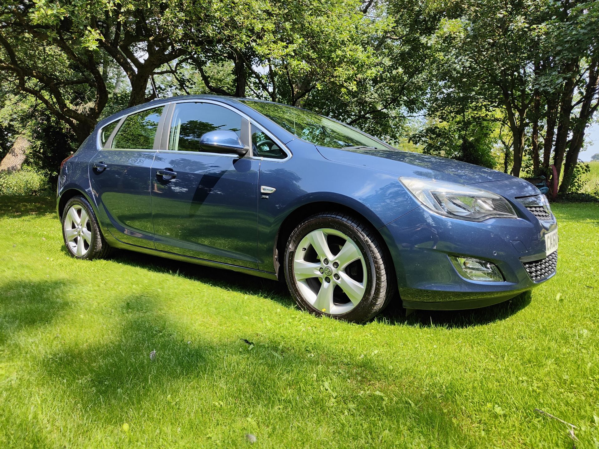 2010/60 REG VAUXHALL ASTRA SRI 1.6 PETROL BLUE 5 DOOR HATCHBACK, SHOWING 58,000 MILES *NO VAT*