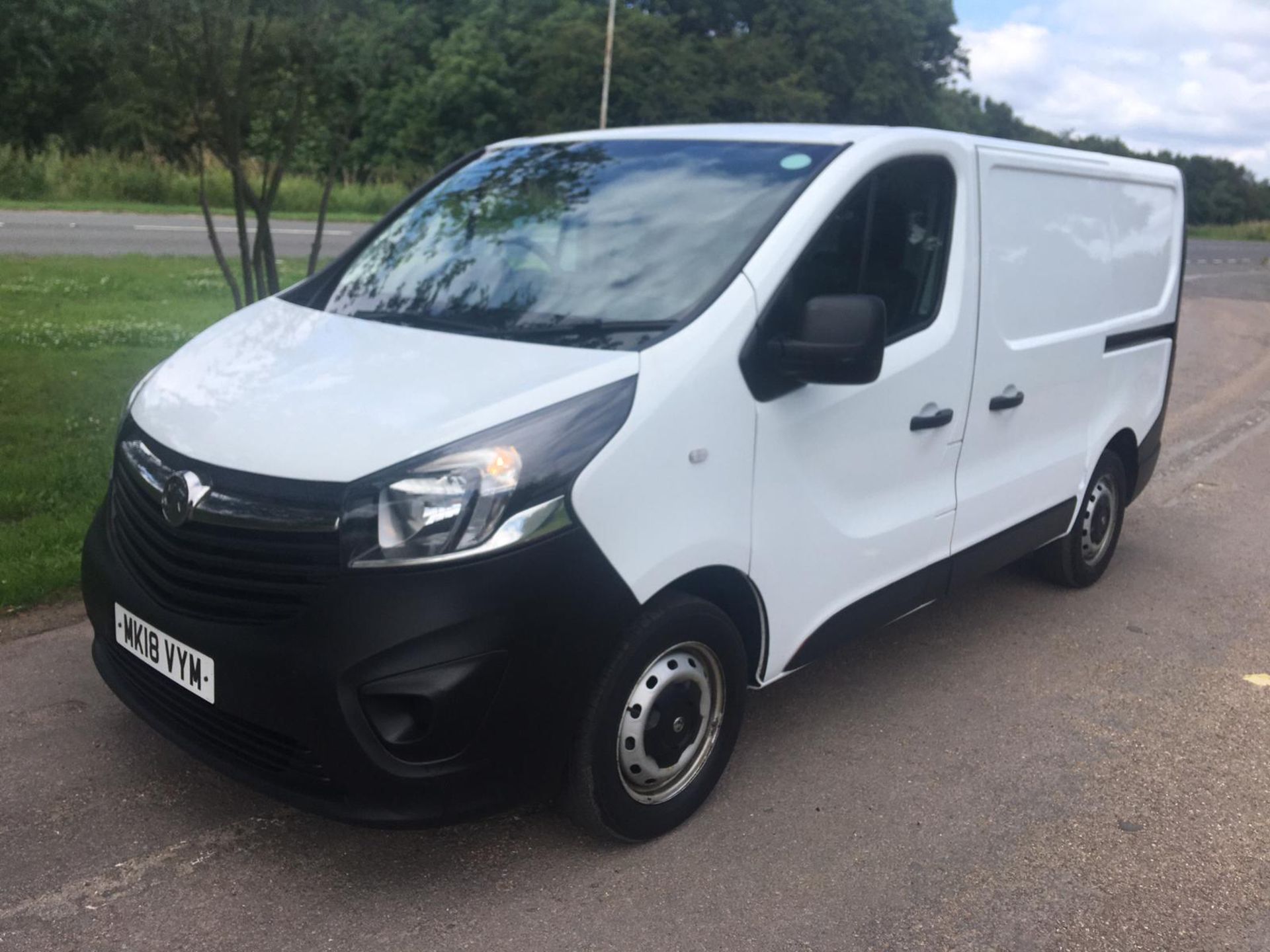 2018 VAUXHALL VIVARO 2700 CDTI WHITE PANEL VAN, 1.6 DIESEL ENGINE, 34K MILES *NO VAT* - Image 3 of 27