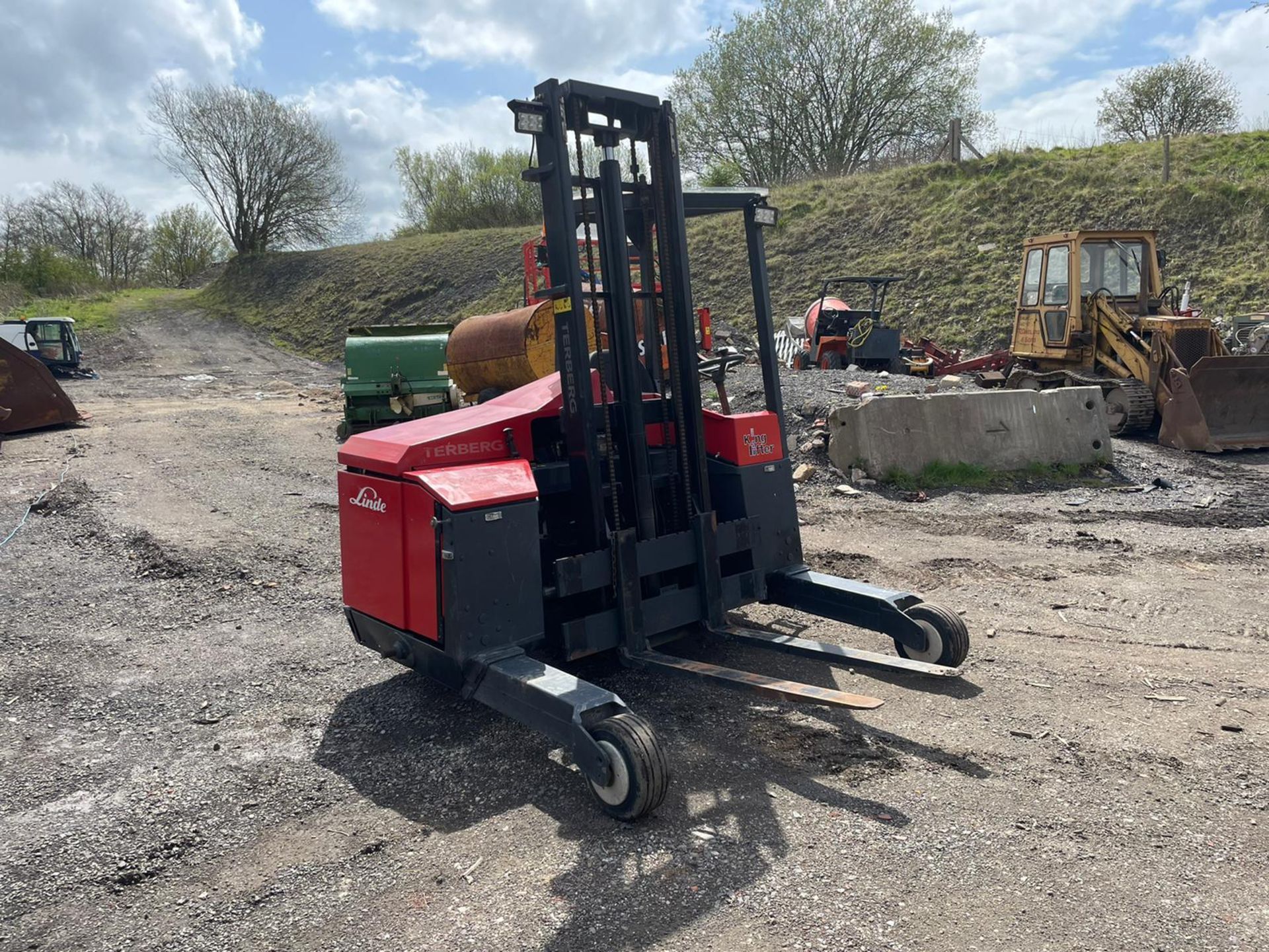 2014 LINDE TERBERG KINGLIFTER TKL-MC-1x3 TRUCK MOUNTING FORKLIFT, SHOWING 206 HOURS *PLUS VAT* - Image 3 of 7