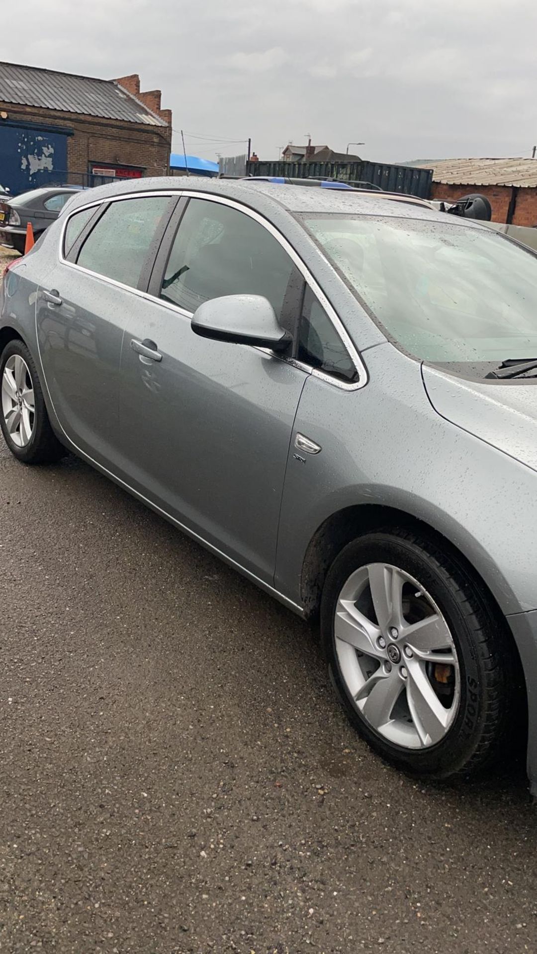 2014 VAUXHALL ASTRA SRI SILVER 5 DOOR HATCHBACK, 54,248 MILES, 1364CC PETROL ENGINE *NO VAT* - Image 5 of 11