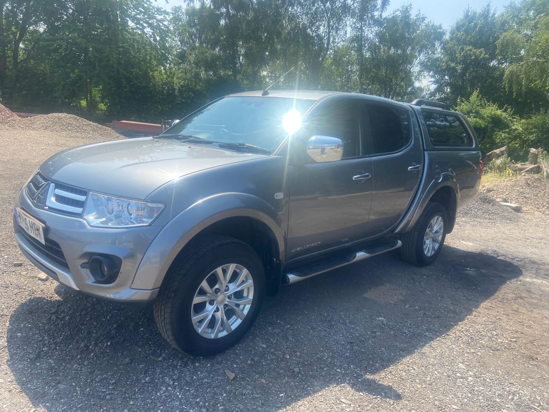 2015 MITSUBISHI L200 CHALLENGER LB DCB DI-D 4X4 GREY PICKUP, 75K MILES WITH 7 SERVICE STAMPS *NO VAT - Image 3 of 12