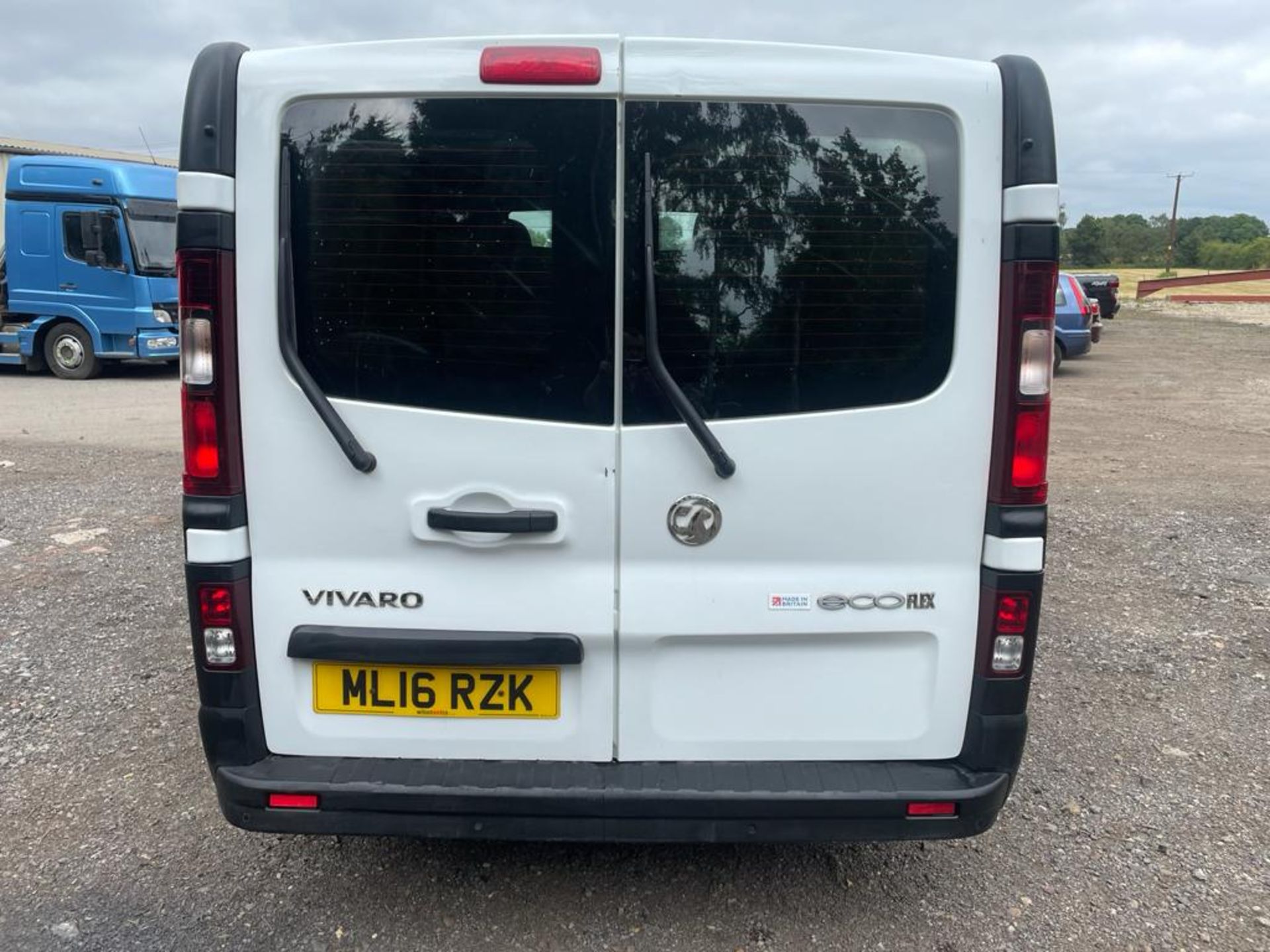 2016 VAUXHALL VIVARO 2700 CDTI ECOFLEX WHITE PANEL VAN, 1.6 DIESEL, 138K MILES *PLUS VAT* - Image 6 of 11