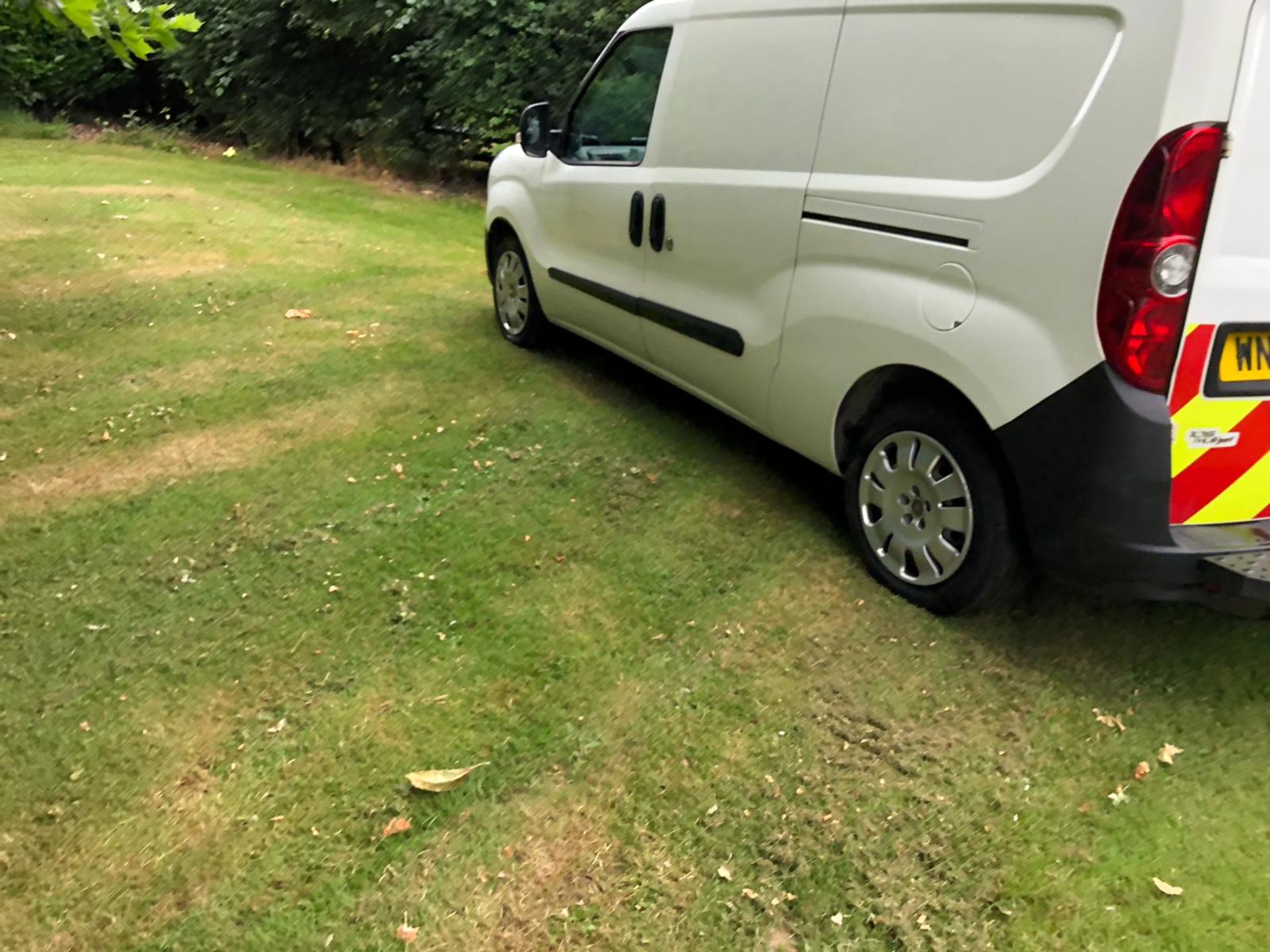 2013 FIAT DOBLO 16V MULTIJET WHITE PANEL VAN, 1.6 DIESEL ENGINE, 61,355 MILES *PLUS VAT* - Image 5 of 12