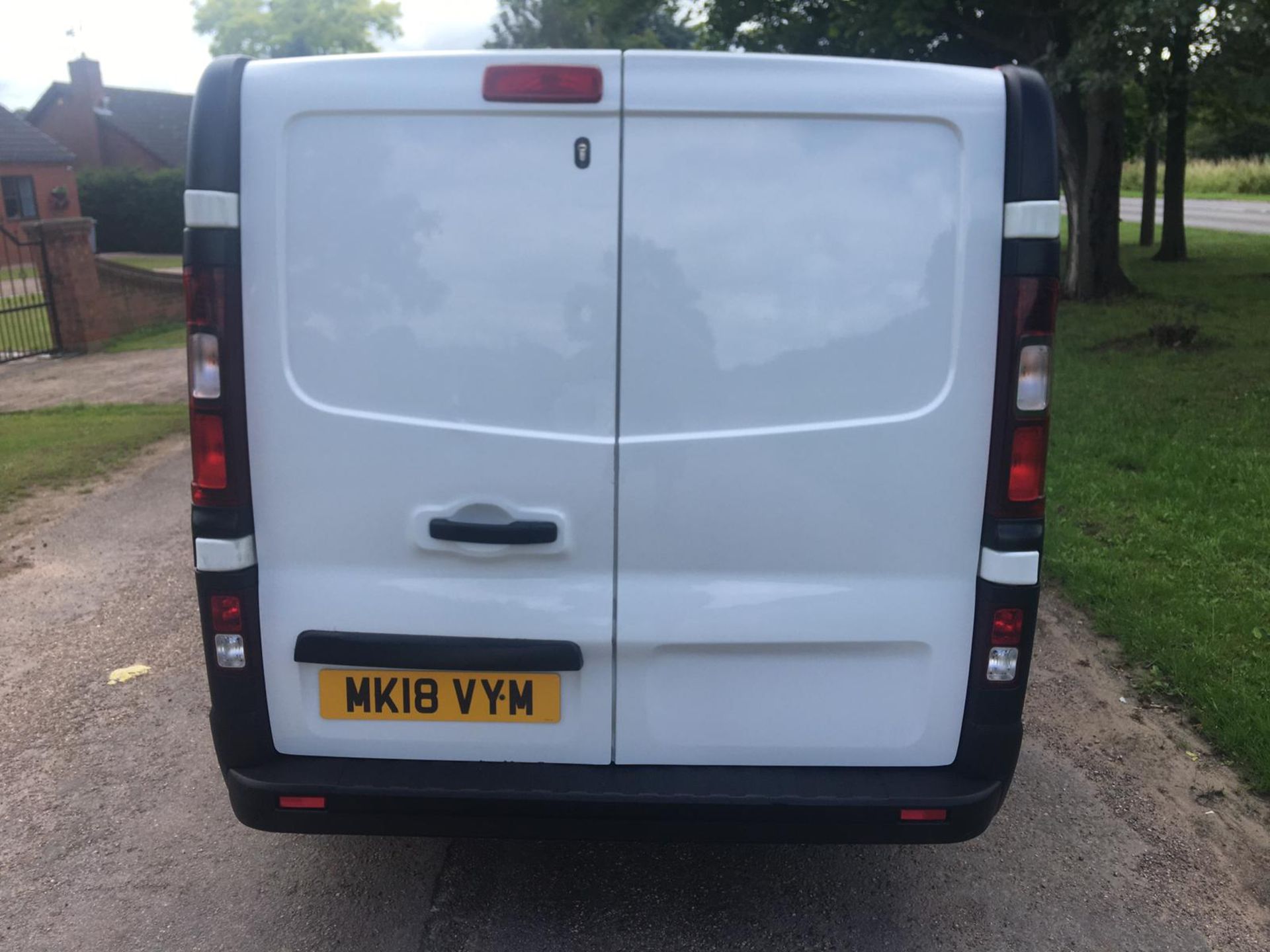 2018 VAUXHALL VIVARO 2700 CDTI WHITE PANEL VAN, 1.6 DIESEL ENGINE, 34K MILES *NO VAT* - Image 7 of 27