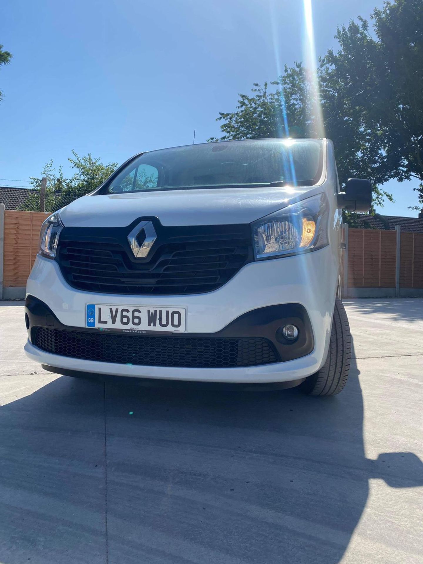 2016 RENAULT TRAFIC LL29 BUISNESS+ ENERGY DCI LWB WHITE PANEL VAN, 41K MILES, 1.6 DIESEL *PLUS VAT* - Image 3 of 8