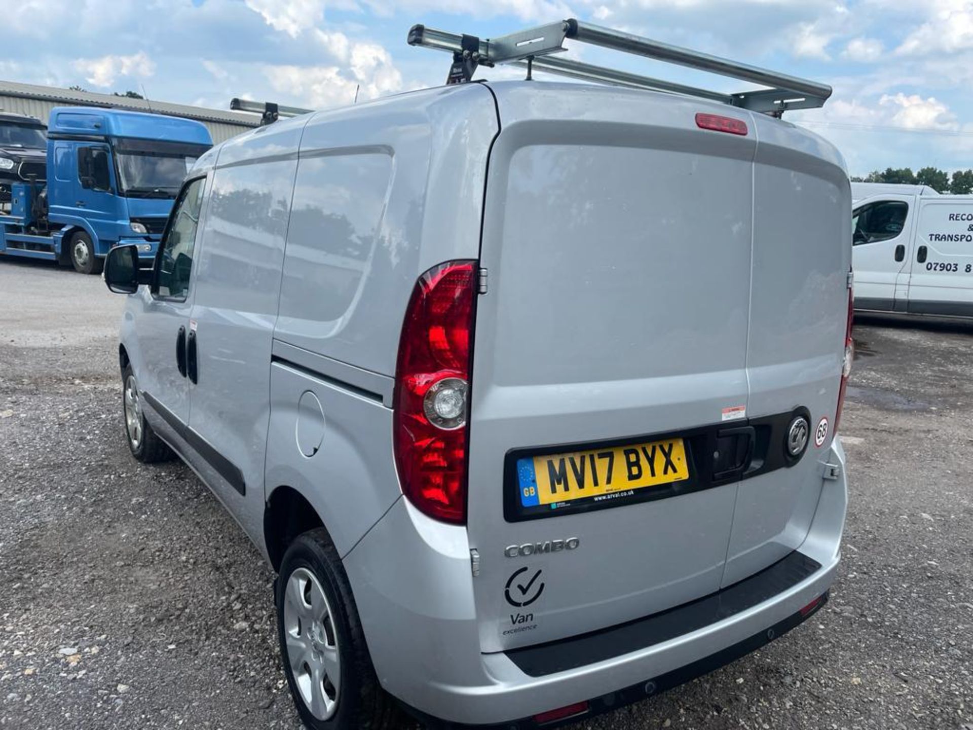 2017 VAUXHALL COMBO 2000 SPORT CDTI ECO S/S EURO 6 PANEL VAN, 63K MILES, SERVICE HISTORY *PLUS VAT* - Image 5 of 11