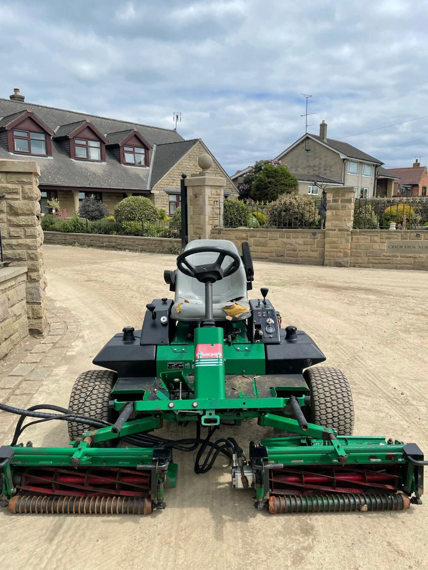 RANSOMES T-PLEX 185D CYLINDER MOWER, 3 WHEEL DRIVE, KUBOTA DIESEL ENGINE *NO VAT* - Image 2 of 5