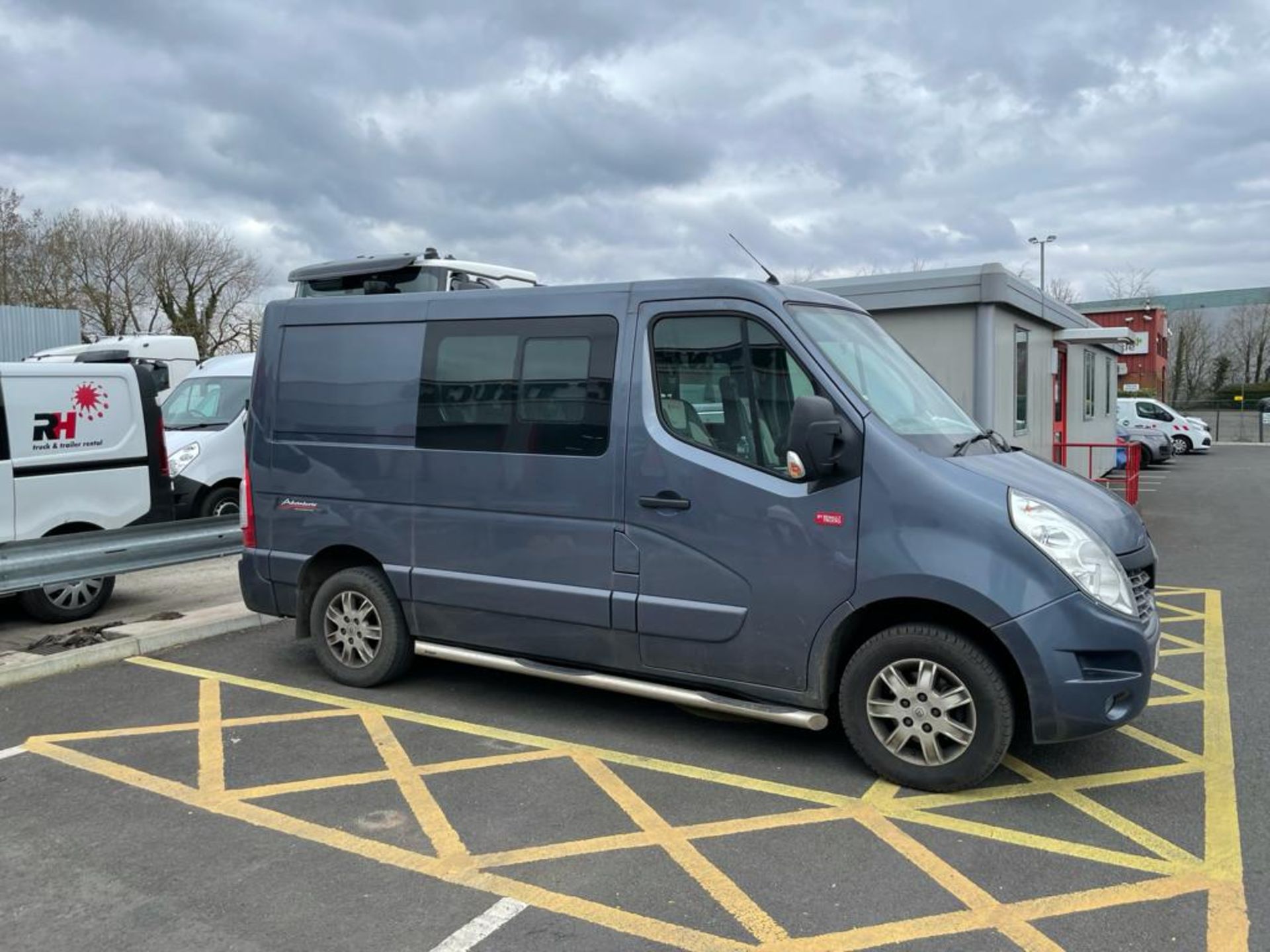 LATE 2018/68 RENAULT MASTER 35 SWB MANUAL , 2.3 DIESEL ENGINE, 75K mi, FULL SERVICE HISTORY PLUS VAT - Image 10 of 19