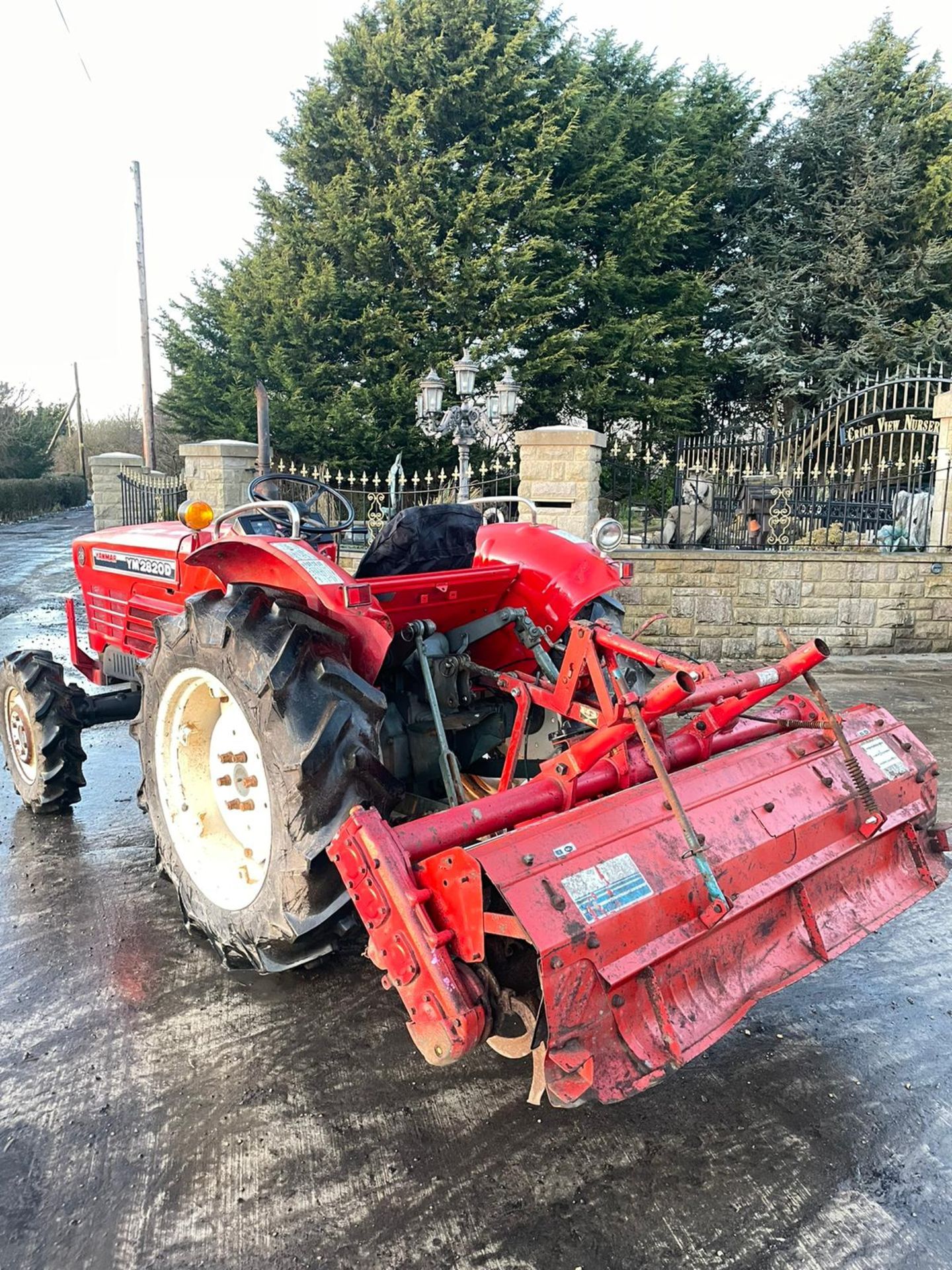 YANMAR YM2820D TRACTOR, 4 WHEEL DRIVE, WITH ROTATOR, RUNS AND WORKS, 3 POINT LINKAGE *PLUS VAT* - Image 4 of 8