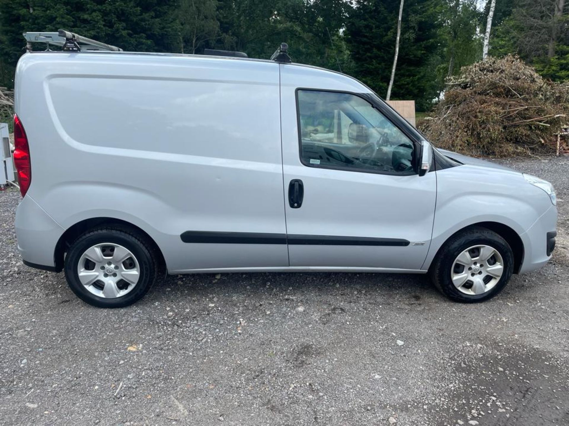 2017 VAUXHALL COMBO 2000 SPORT CDTI ECO S/S EURO 6 PANEL VAN, 63K MILES, SERVICE HISTORY *PLUS VAT* - Image 8 of 11