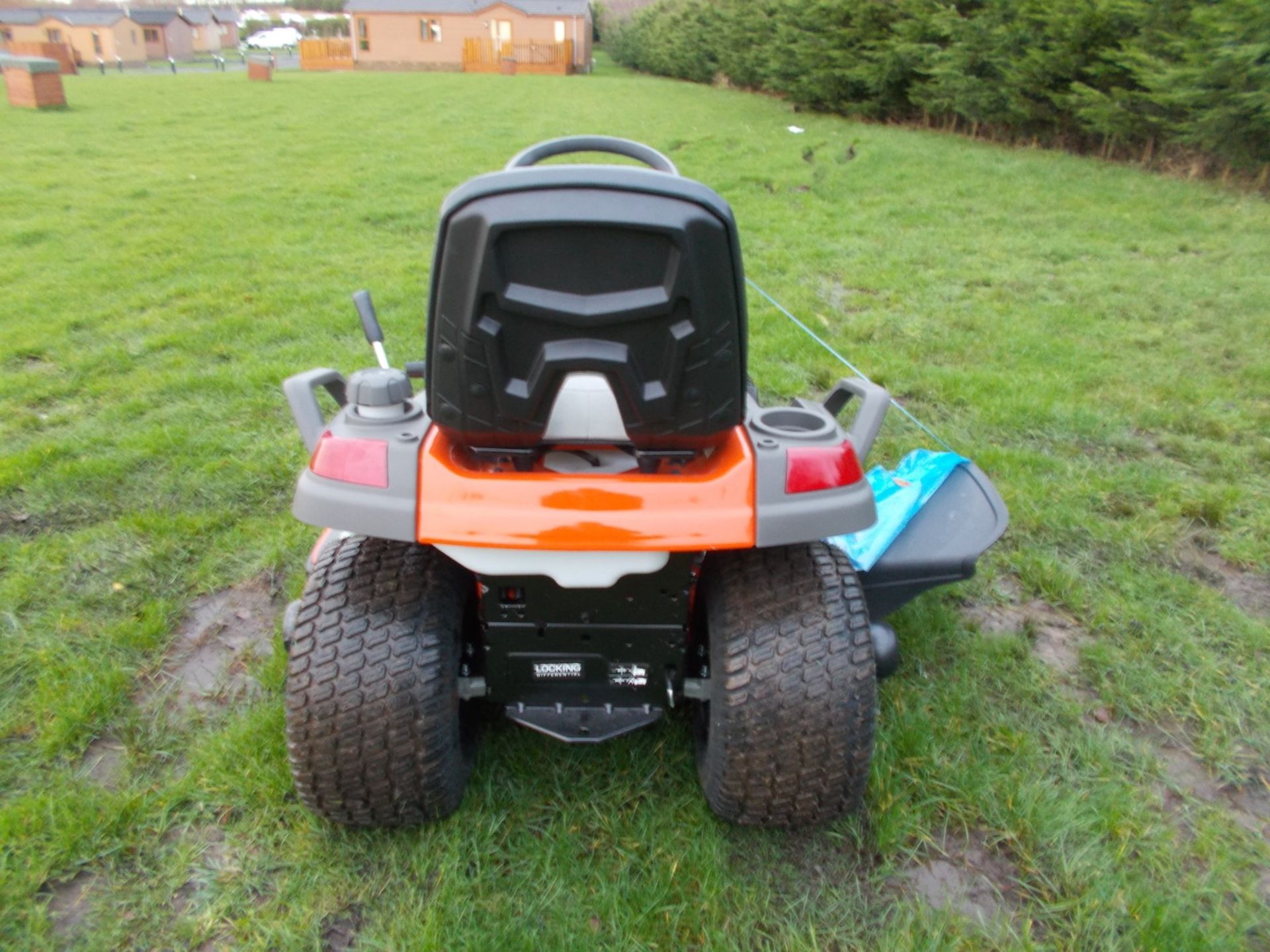 2020 HUSQVARNA TS 248XD RIDE ON MOWER, 48Ó CUTTING DECK *PLUS VAT* - Image 5 of 15