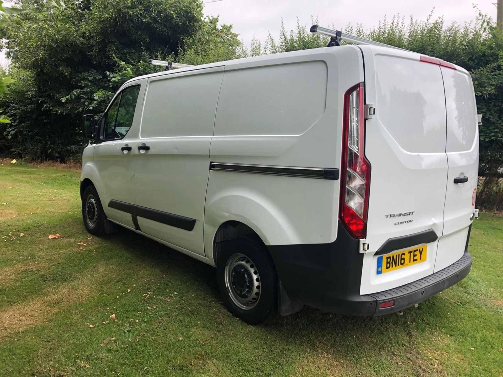 2016 FORD TRANSIT CUSTOM 270 ECO-TECH WHITE PANEL VAN, 2.2 DIESEL, 78,562 MILES *PLUS VAT* - Image 4 of 11