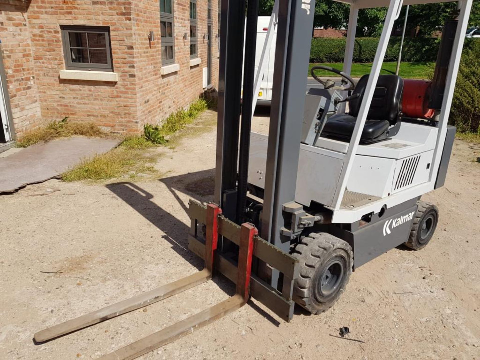 KALMAR CXG 1.75 FORKLIFT, 4565 HOURS, GAS BOTTLE NOT INCLUDED *NO VAT* - Image 4 of 8