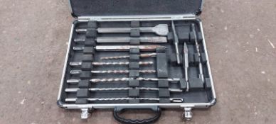 MAKITA SDS DRILL BIT SET IN CASE *PLUS VAT*