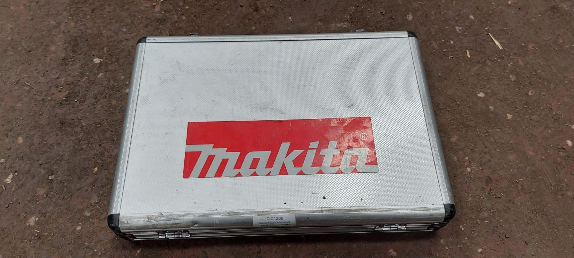 MAKITA SDS DRILL BIT SET IN CASE *PLUS VAT* - Image 2 of 2