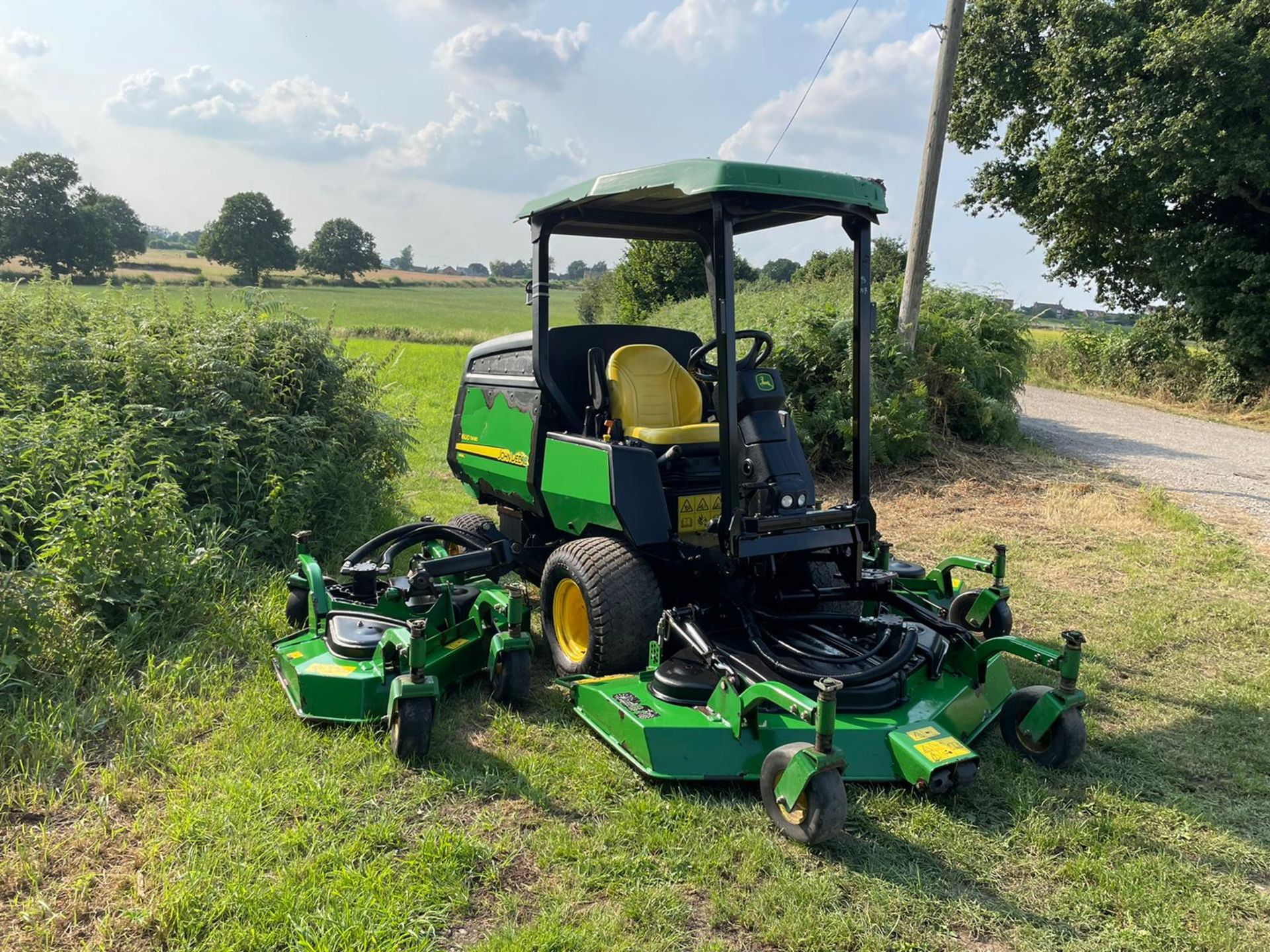 2011 JOHN DEERE 1600 WAM TURBO BATWING MOWER, RUNS DRIVES AND CUTS, A LOW 1796 HOURS *PLUS VAT* - Image 5 of 12