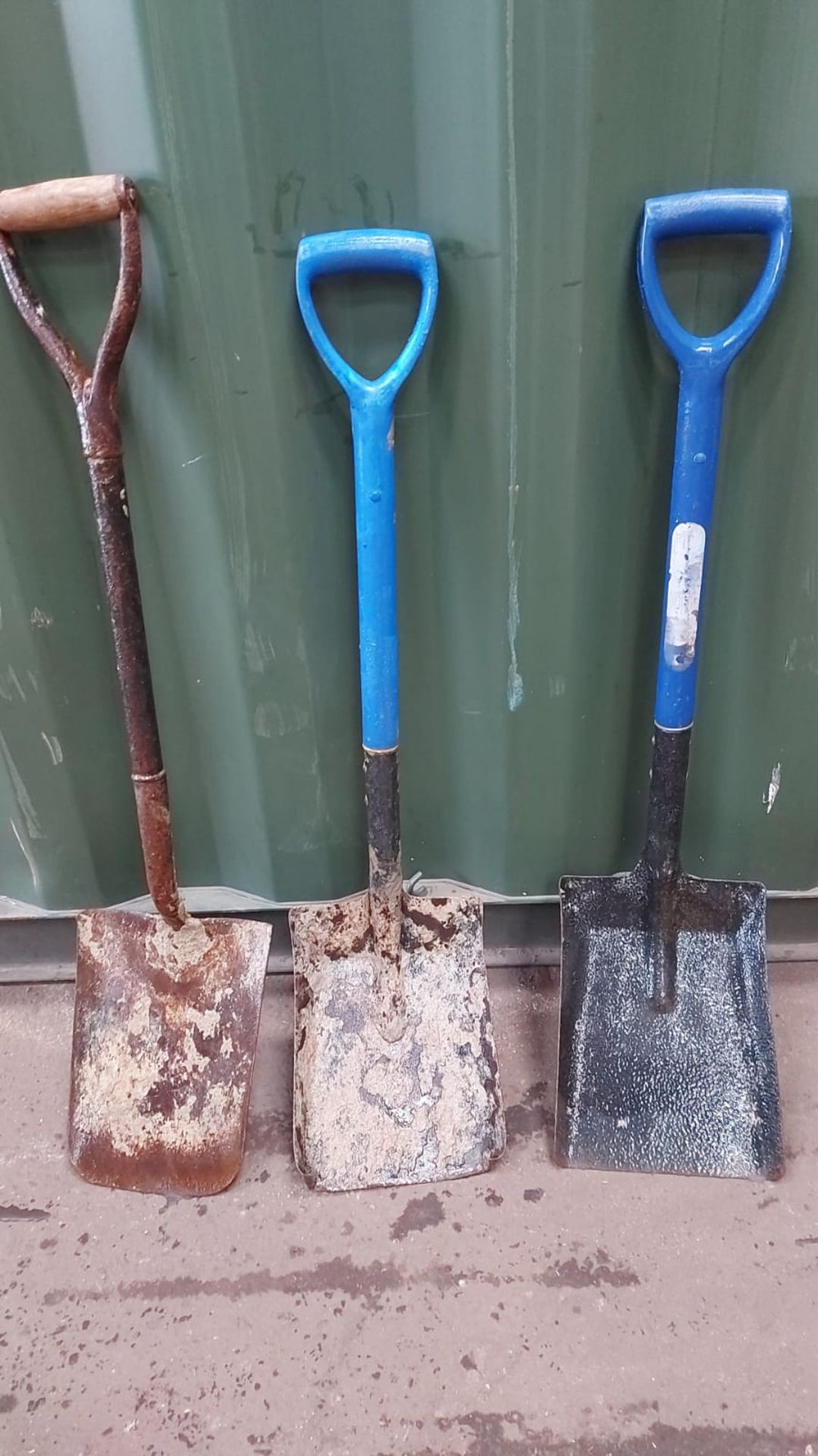 3 x SHOVELS *PLUS VAT*