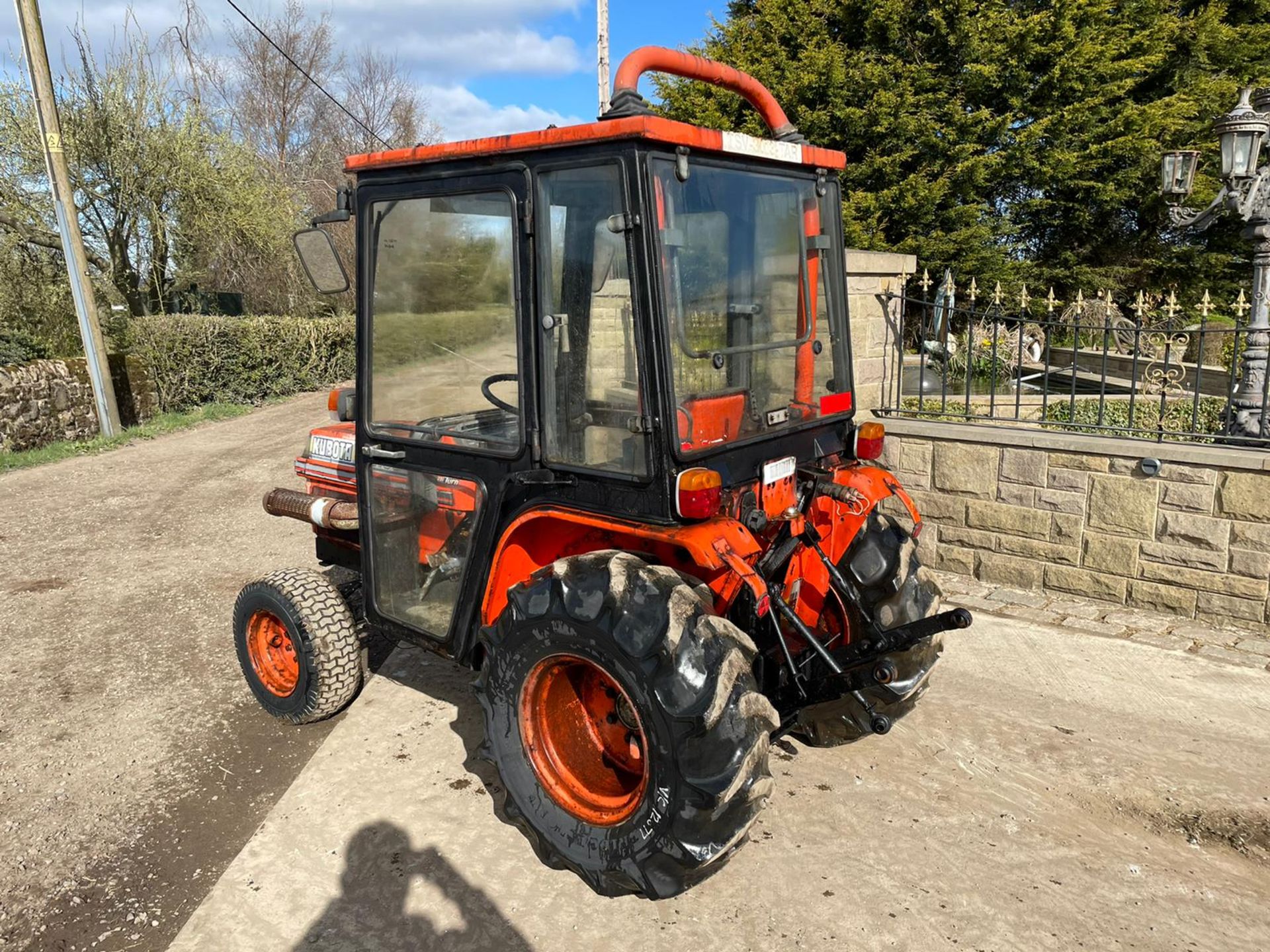 KUBOTA B2150 COMPACT TRACTOR, RUNS AND DRIVES, 3 POINT LINKAGE, 23HP, HYDROSTATIC *PLUS VAT* - Bild 6 aus 6