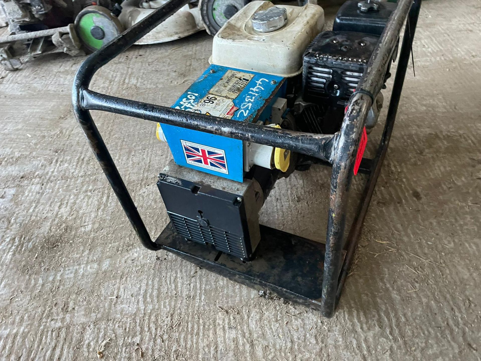2015 STEPHILL SE5000EC 5KvA PETROL GENERATOR, SOLD NEW IN 2017, RUNS AND WORKS *NO VAT* - Image 3 of 7