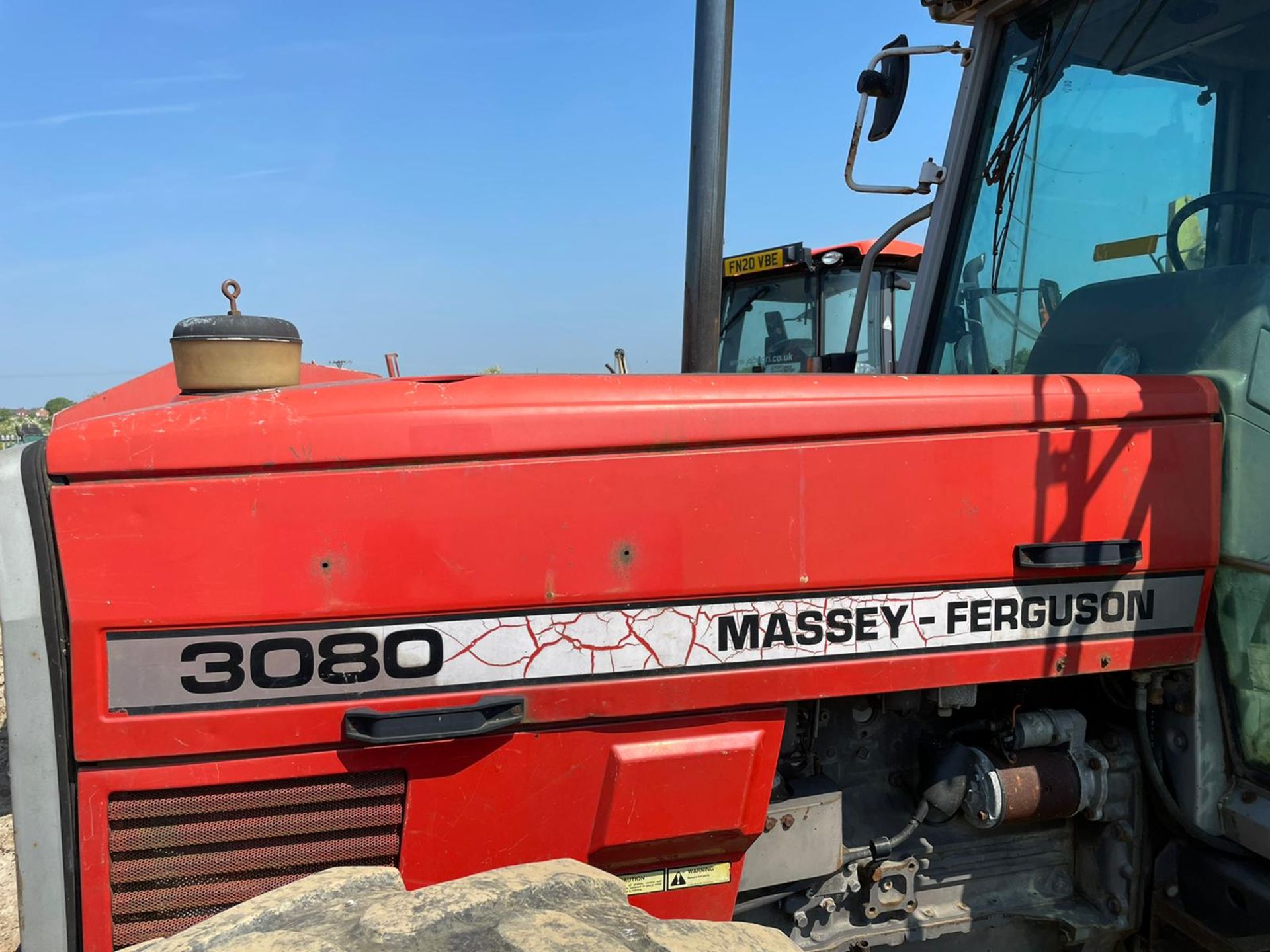 MASSEY FERGUSON 3080 AUTOTRONIC TRACTOR, PERKINS 5.8L 6 CYLINDER ENGINE, FULLY GLASS CAB *PLUS VAT* - Image 5 of 16