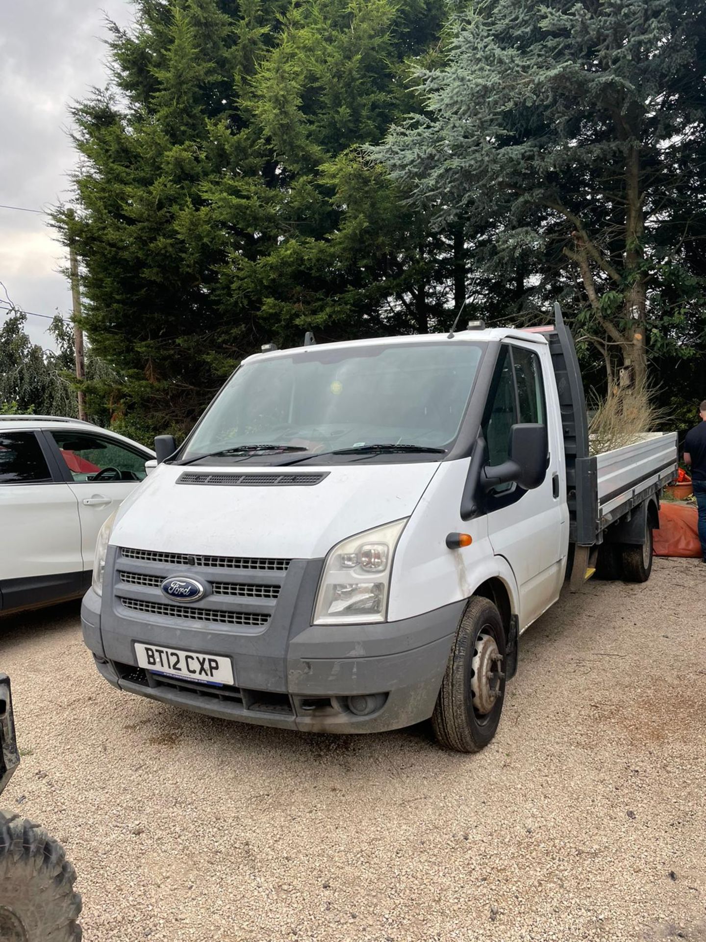 2012 FORD TRANSIT 125 T350 RWD WHITE DROPSIDE PICK UP, 2.2 DIESEL, 159K MILES, UNKNOWN FAULT *NO VAT - Image 2 of 6