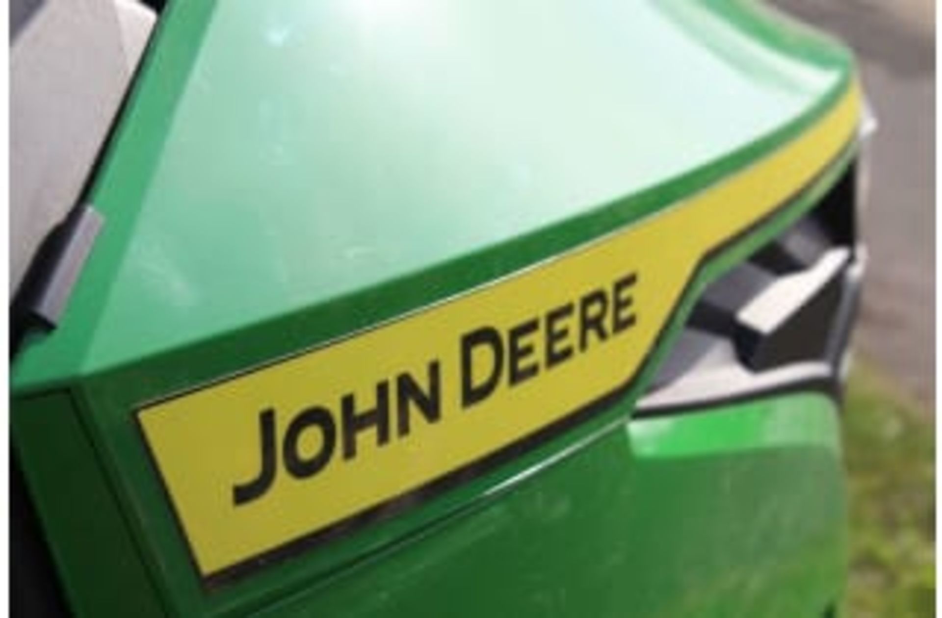 JOHN DEERE RIDE ON MOWERS, 17.5hp (13kw) ENGINE, 42 INCH EDGE MOWER DECK *PLUS VAT* - Image 11 of 11