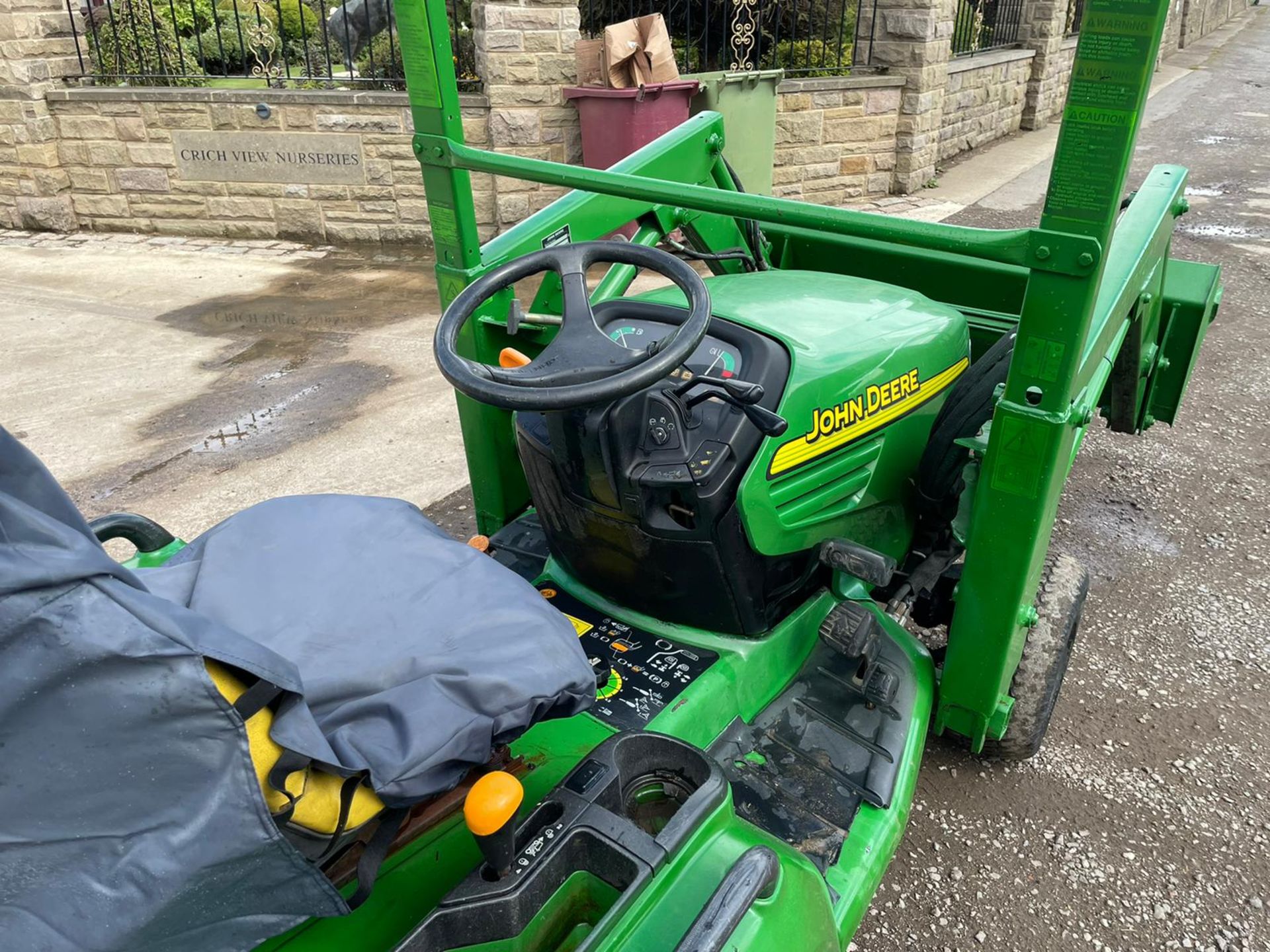 JOHN DEERE X595 4x4 RIDE ON MOWER WITH JOHN DEERE 45 FRONT LOADER AND BUCKET *PLUS VAT* - Bild 9 aus 11