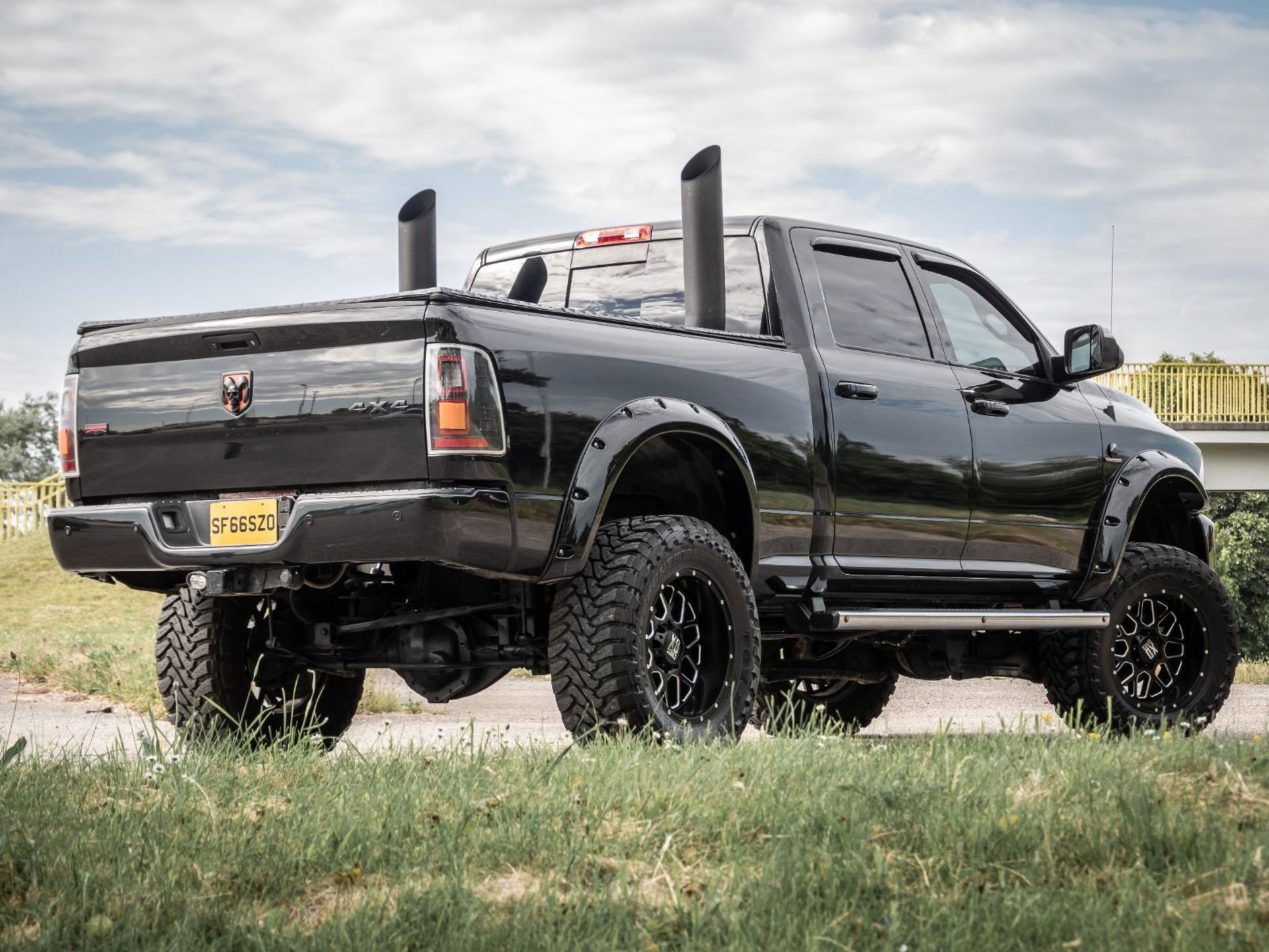 2017 DODGE RAM 2500 LARAMIE CUMMINS EDITION BLACK PICK UP. 6.7 DIESEL 500BHP+, 56,700 MILES *NO VAT* - Image 12 of 31