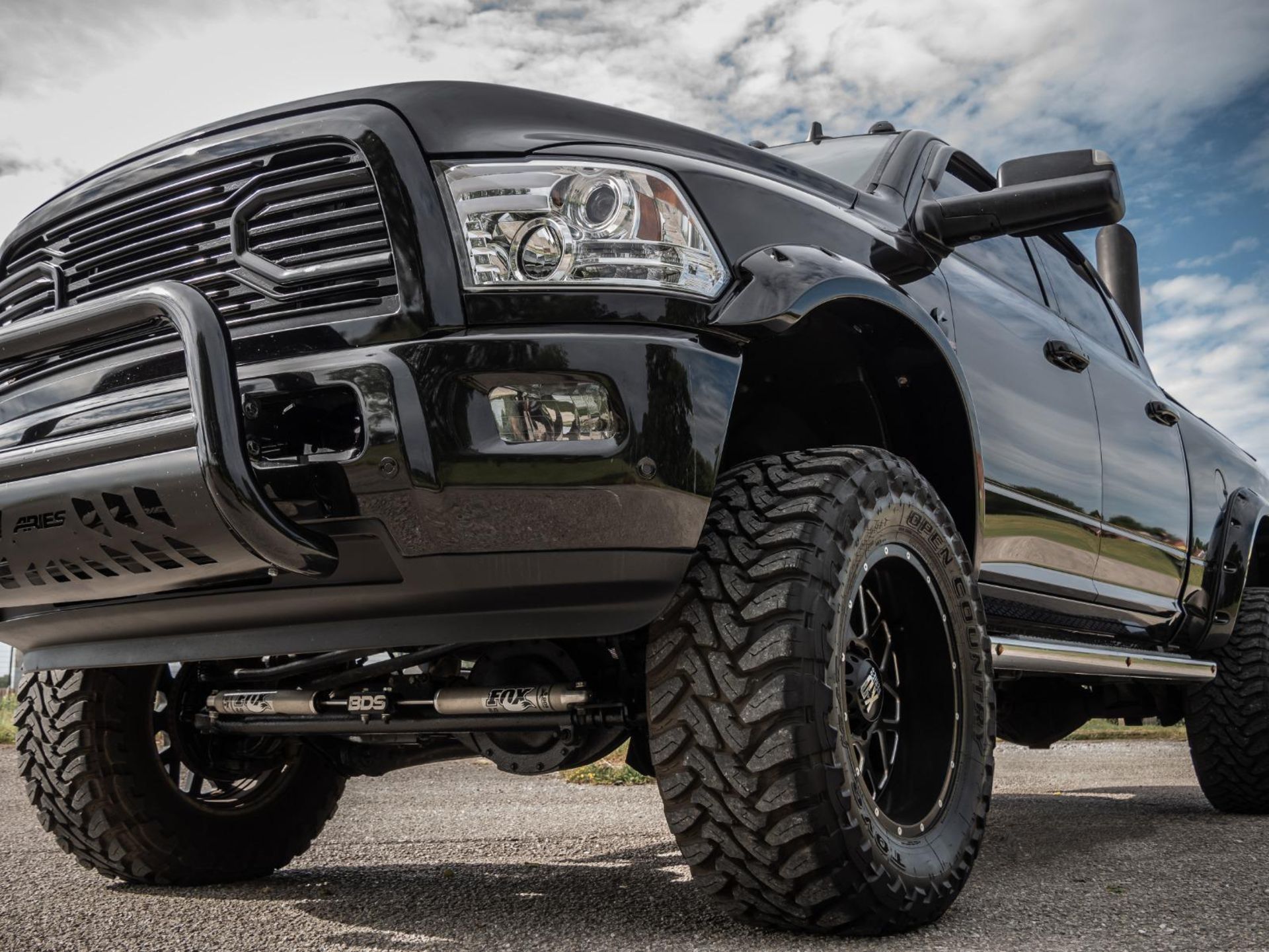 2017 DODGE RAM 2500 LARAMIE CUMMINS EDITION BLACK PICK UP. 6.7 DIESEL 500BHP+, 56,700 MILES *NO VAT* - Image 5 of 31