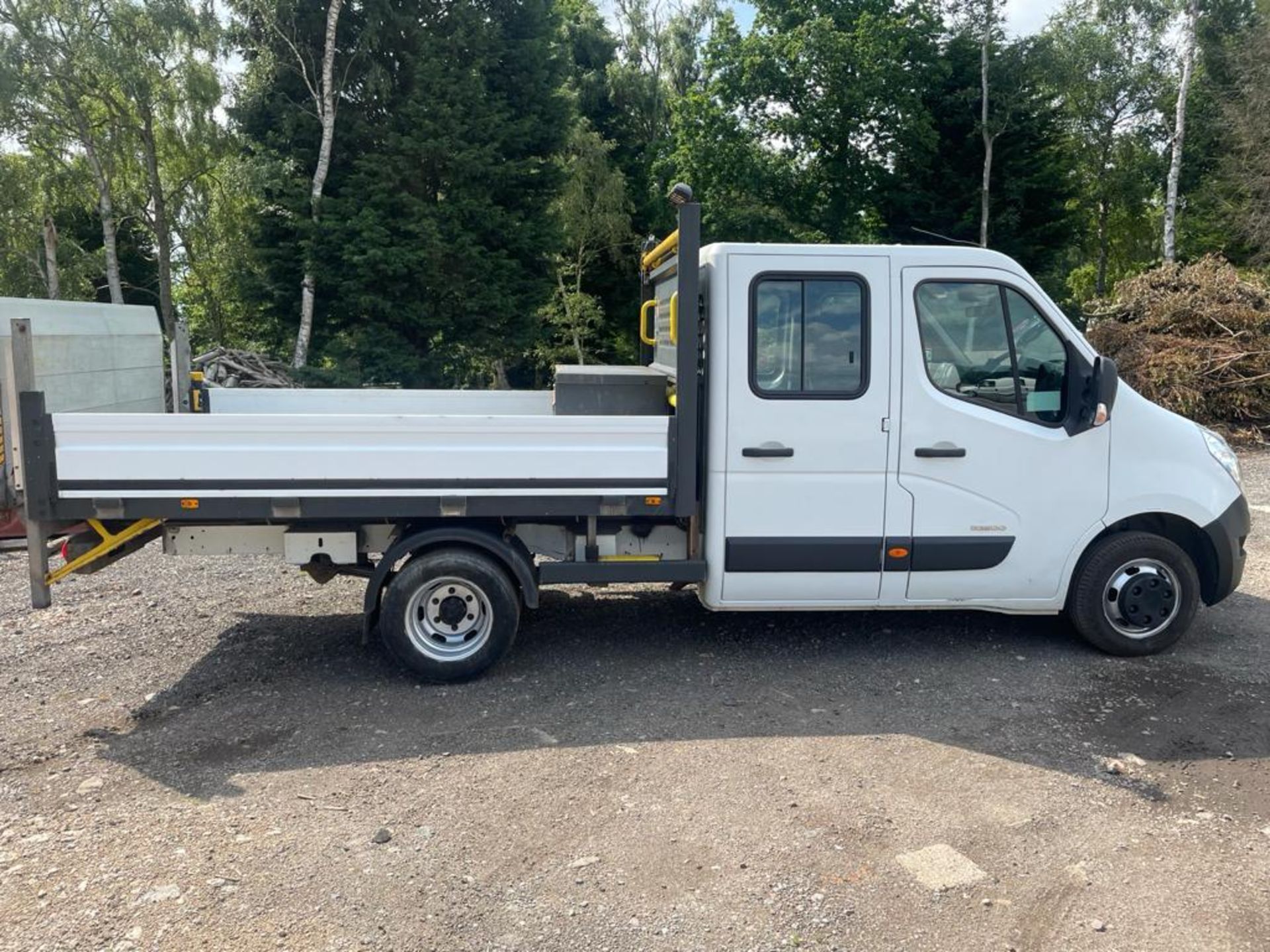 2012 RENAULT MASTER ML35 DCI DRW WHITE DROPSIDE LORRY, 2.3 DIESEL ENGINE, 110K MILES *PLUS VAT* - Image 8 of 12