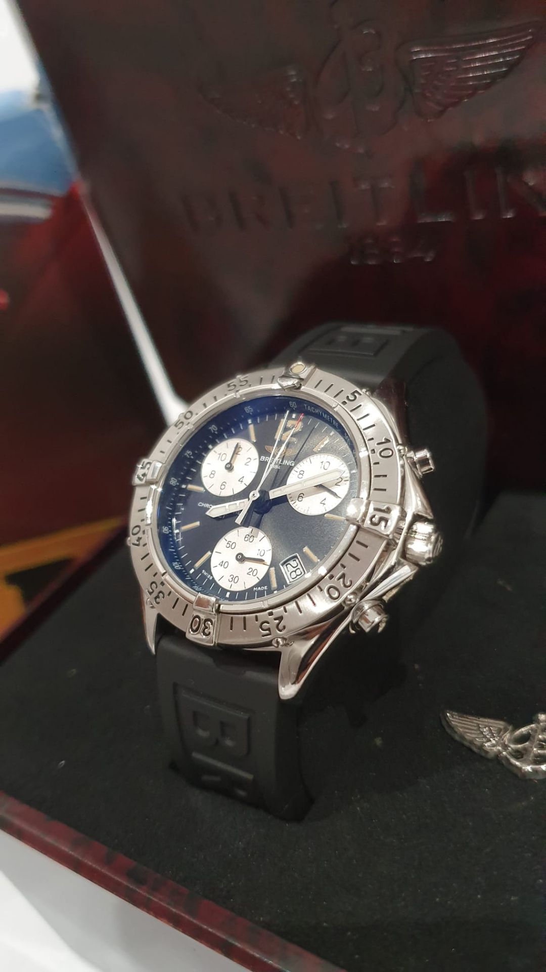 BREITLING CHRONOGRAPH MENS WATCH, MINT CONDITION *NO VAT* - Image 4 of 13