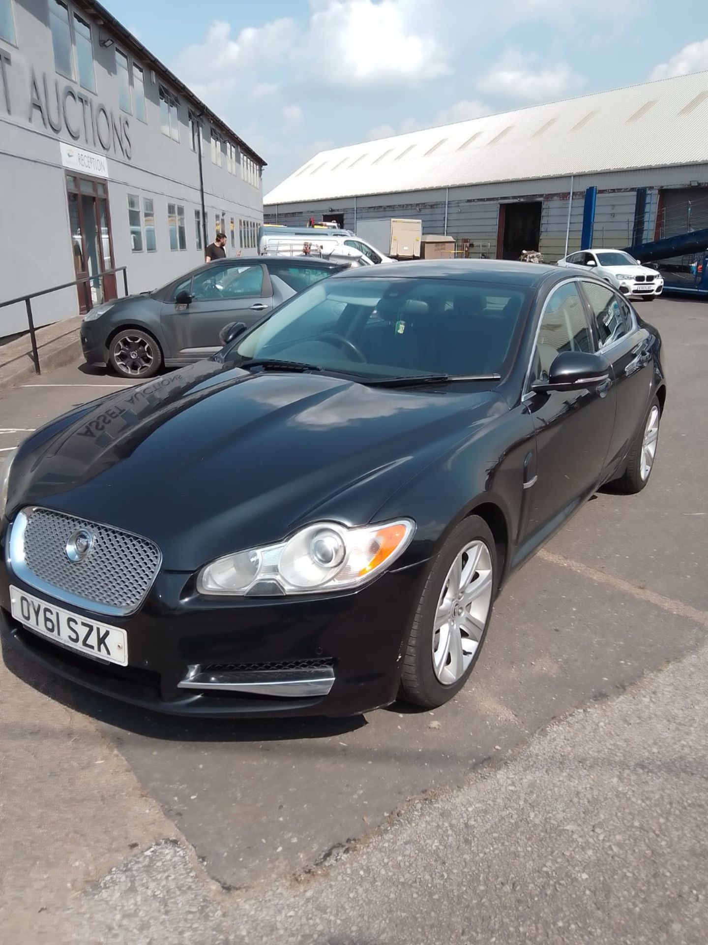 2011/61 JAGUAR XF LUXURY V6 AUTO PREMIUM LUXURY BLACK 4 DOOR SALOON, 3.0 DIESEL, 107K MILES *NO VAT* - Image 4 of 15