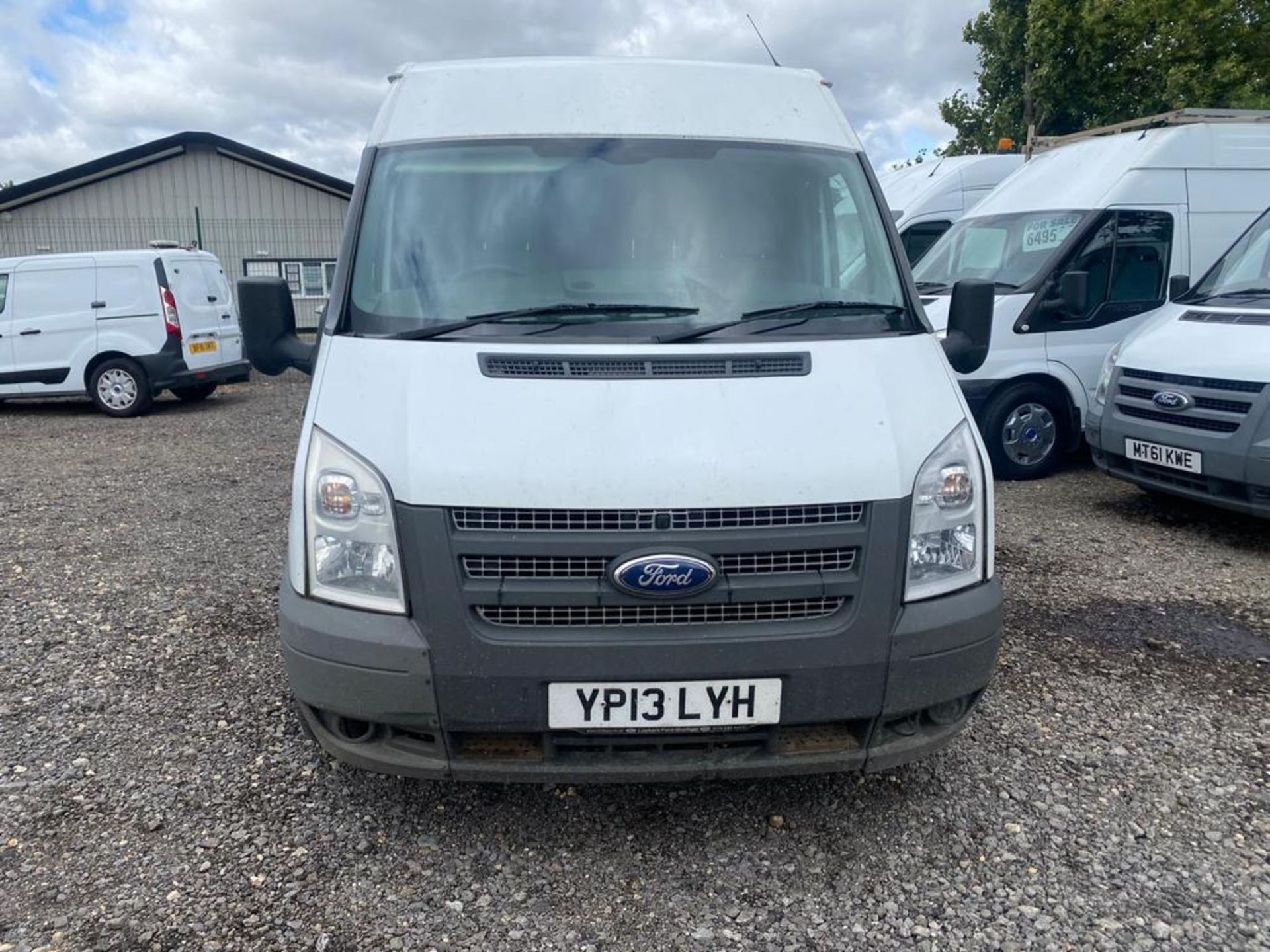 2013 FORD TRANSIT 100 T300 FWD WHITE LWB PANEL VAN , 2.2 DIESEL ENGINE, 183K MILES *NO VAT* - Image 2 of 10