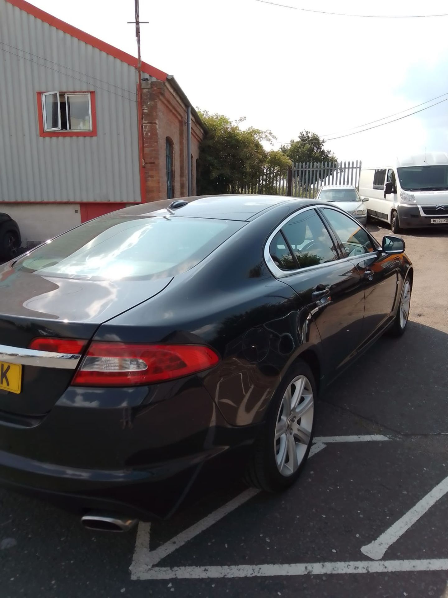 2011/61 JAGUAR XF LUXURY V6 AUTO PREMIUM LUXURY BLACK 4 DOOR SALOON, 3.0 DIESEL, 107K MILES *NO VAT* - Image 7 of 15