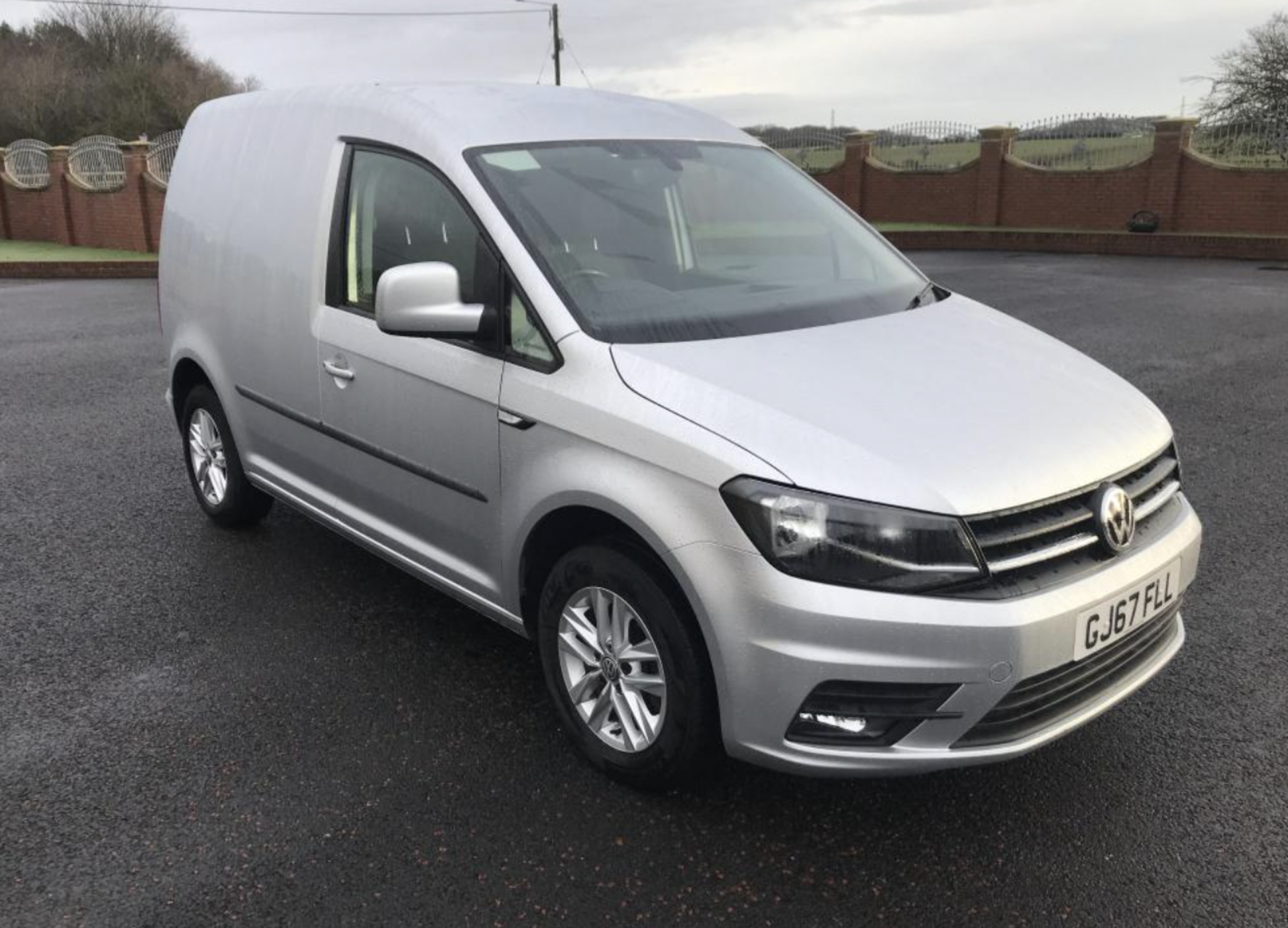 2017 VOLKSWAGEN CADDY C20 HIGHLINE TDI, PANEL VAN, SAT NAV, AIR CONDITIONING, ALLOY WHEELS*PLUS VAT*