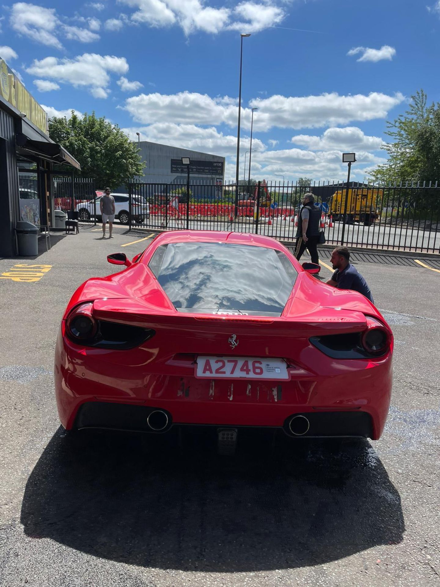 2016 FERRARI 488 GTB 2DR RED COUPE, PETROL, AUTOMATIC, 11K MILES, LEFT HAND DRIVE *NO VAT* - Bild 10 aus 23