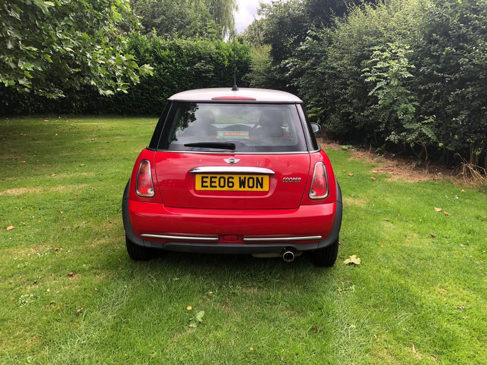 2006 MINI COOPER RED 3 DOOR HATCHBACK, 1.6 PETROL ENGINE, 113,523 MILES *NO VAT* - Image 6 of 12