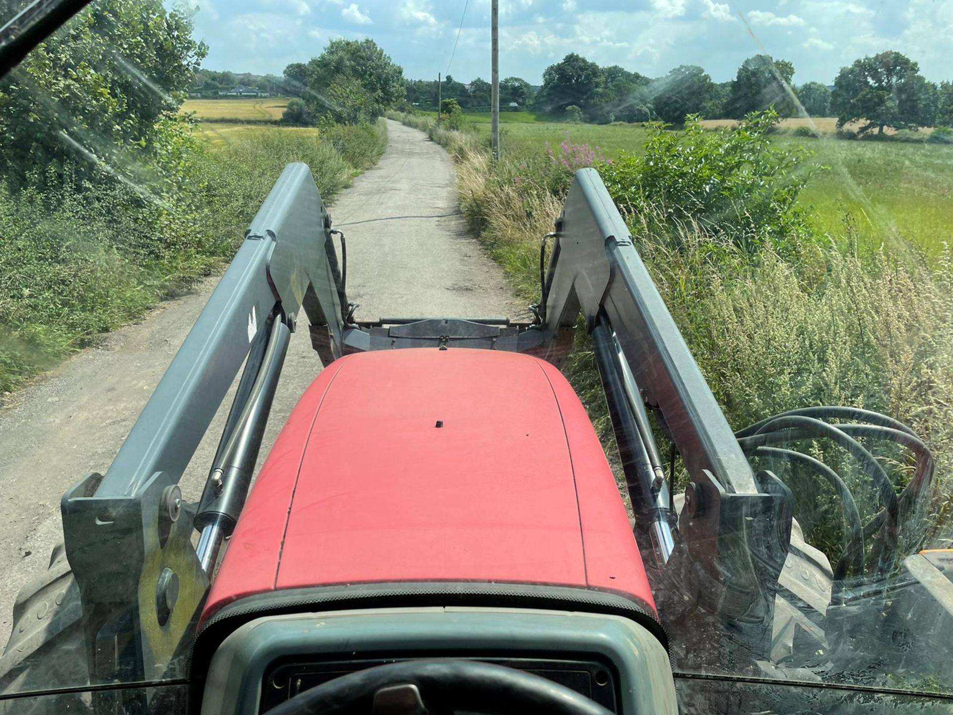 2002 McCORMICK MTX140 TRACTOR WITH QUICKE Q60 FRONT LOADER, RUNS DRIVES AND LIFTS *PLUS VAT* - Image 9 of 14