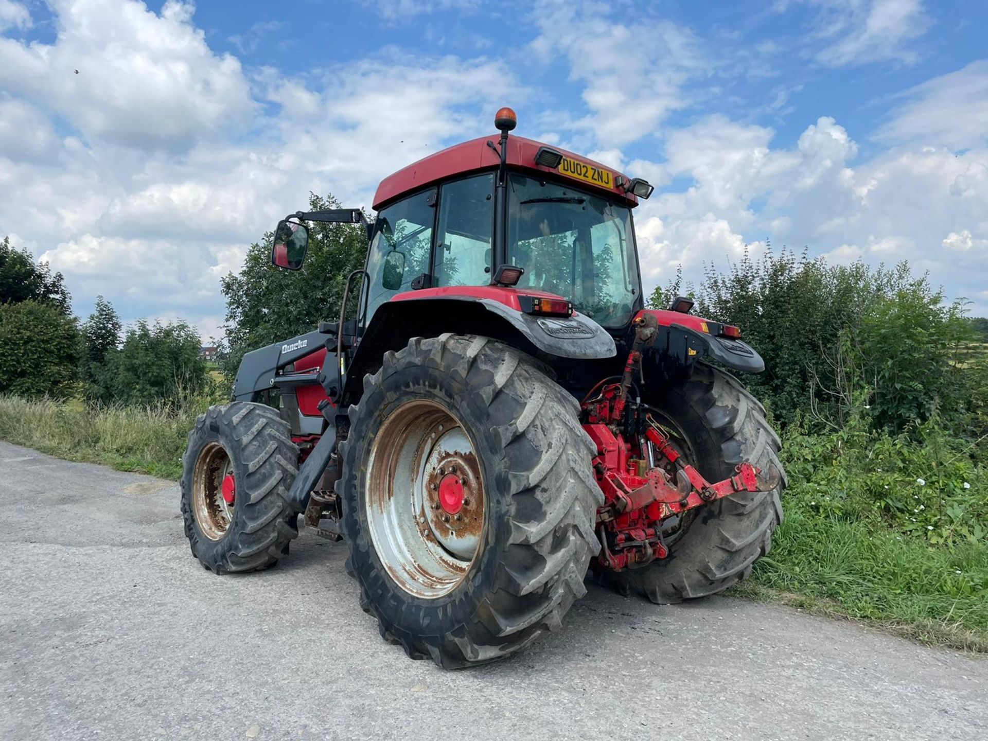 2002 McCORMICK MTX140 TRACTOR WITH QUICKE Q60 FRONT LOADER, RUNS DRIVES AND LIFTS *PLUS VAT* - Image 5 of 14